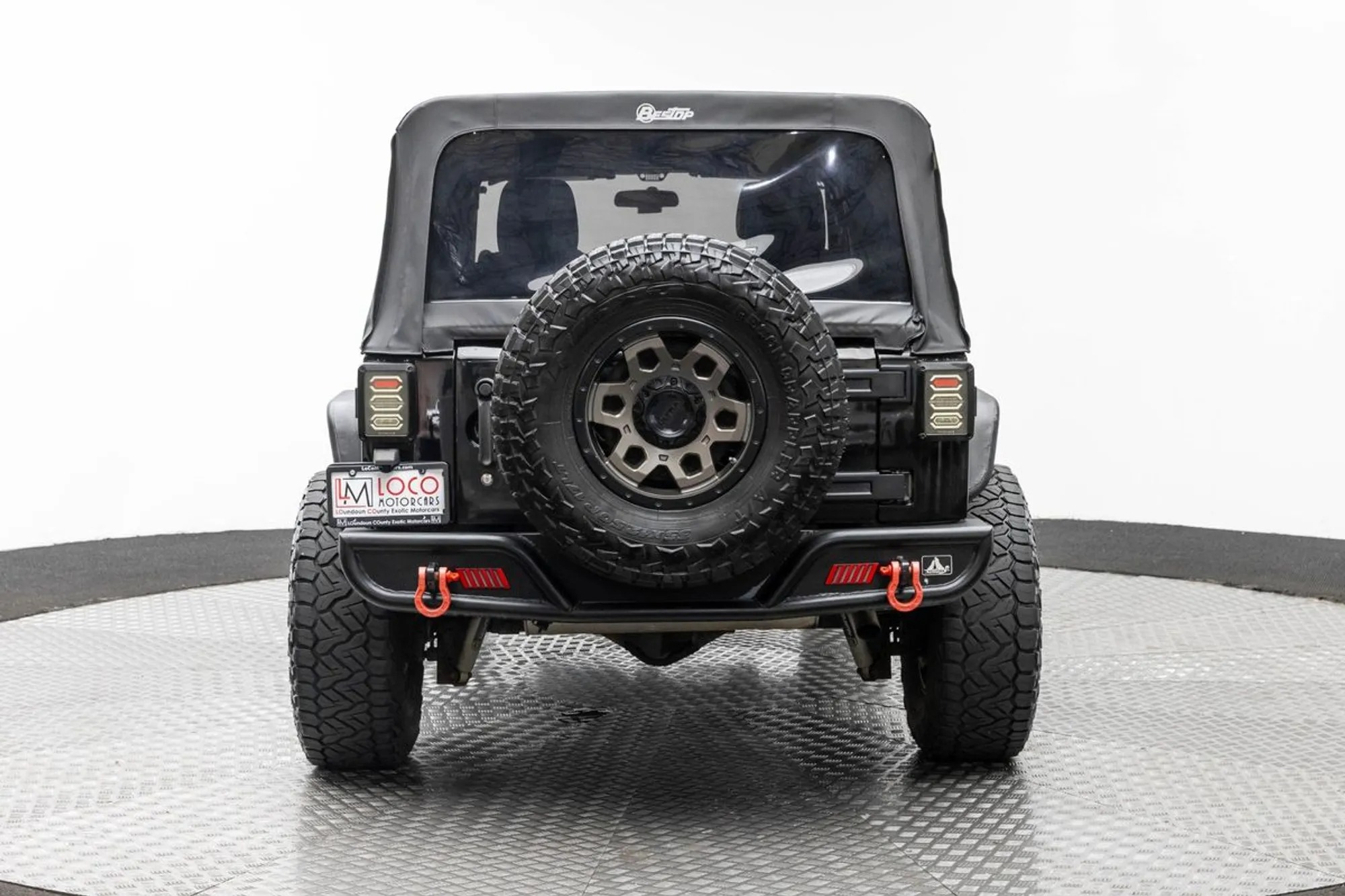 2012 Jeep Wrangler Unlimited Rubicon - 4