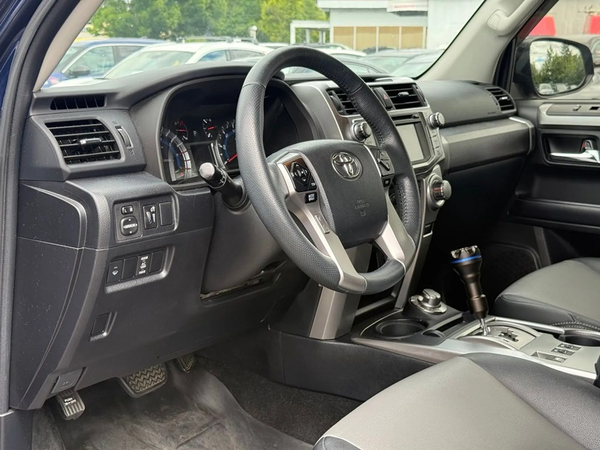 2019 Toyota 4Runner SR5 Premium - 5
