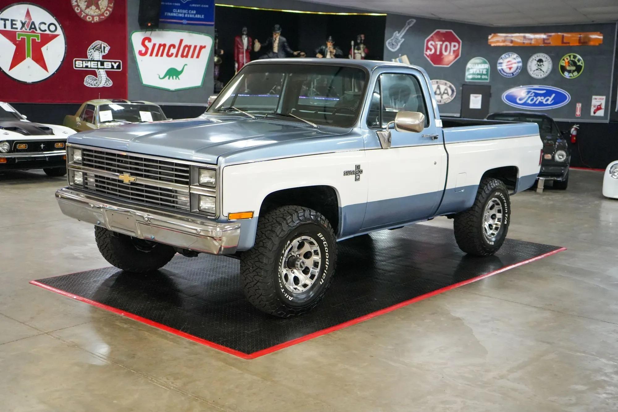 1984 Chevrolet K10 Silverado - 2
