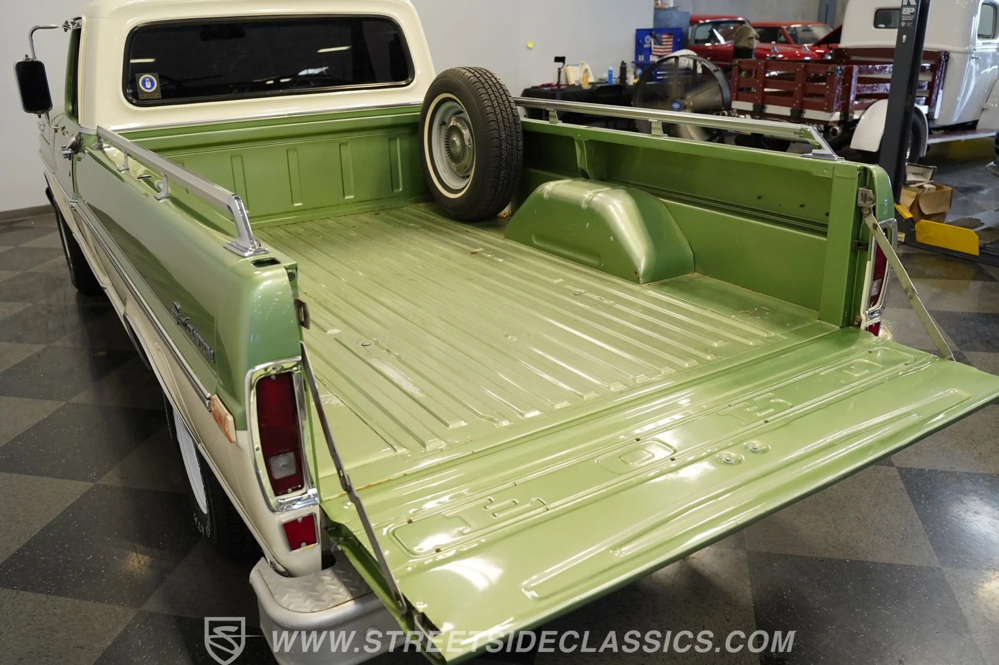 1972 Ford F-100 Sport Custom