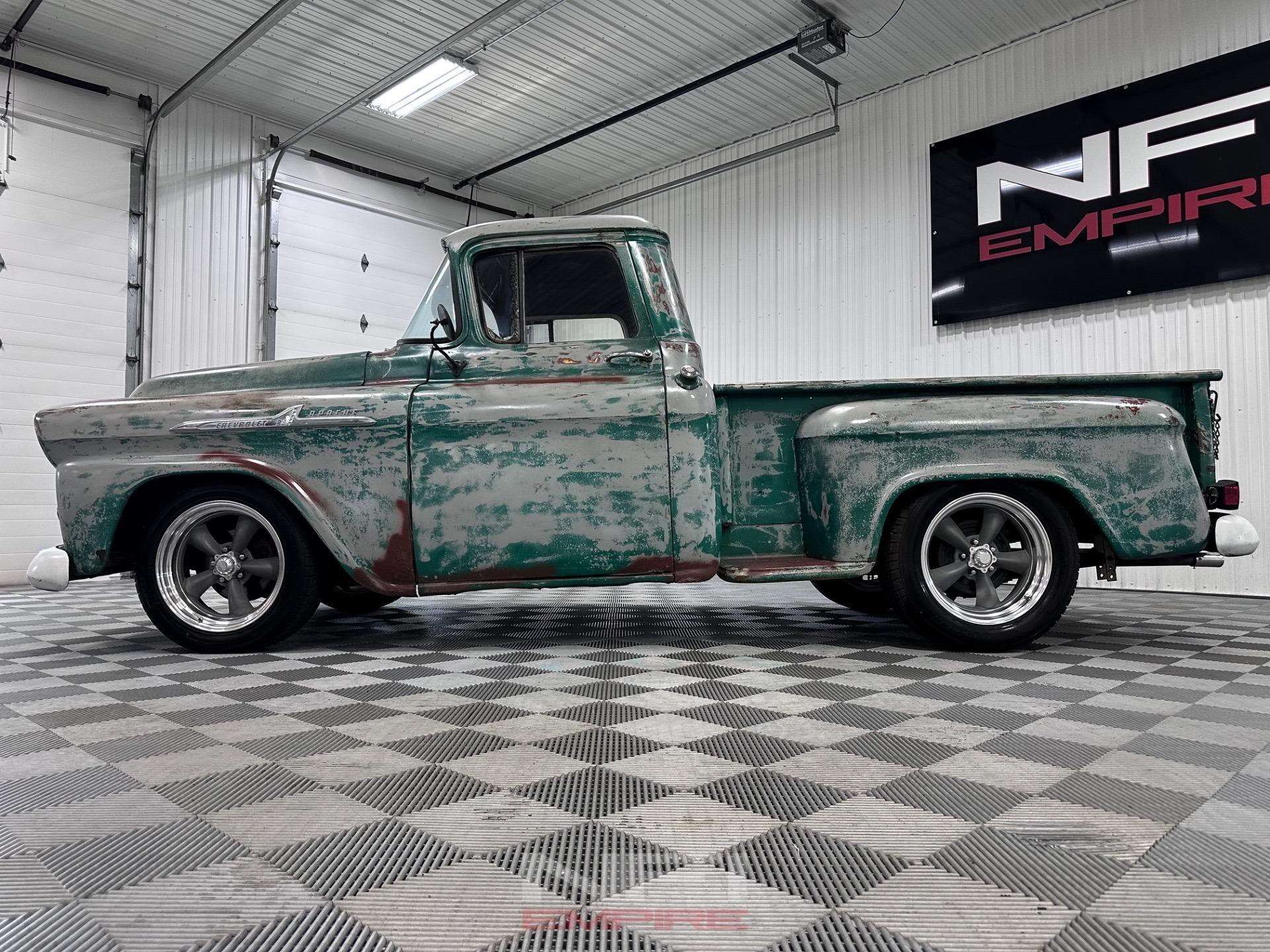 1958 Chevrolet Apache 3100 Pickup