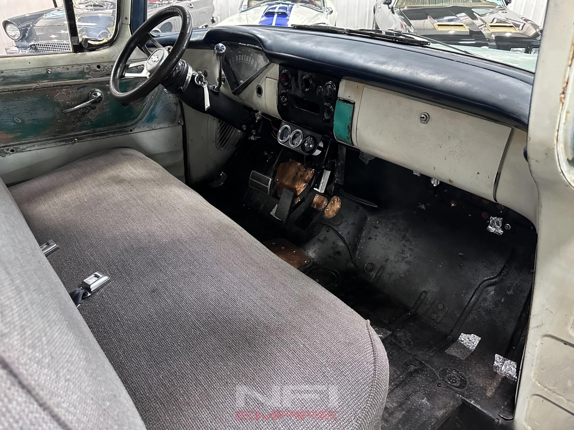 1958 Chevrolet Apache 3100 Pickup