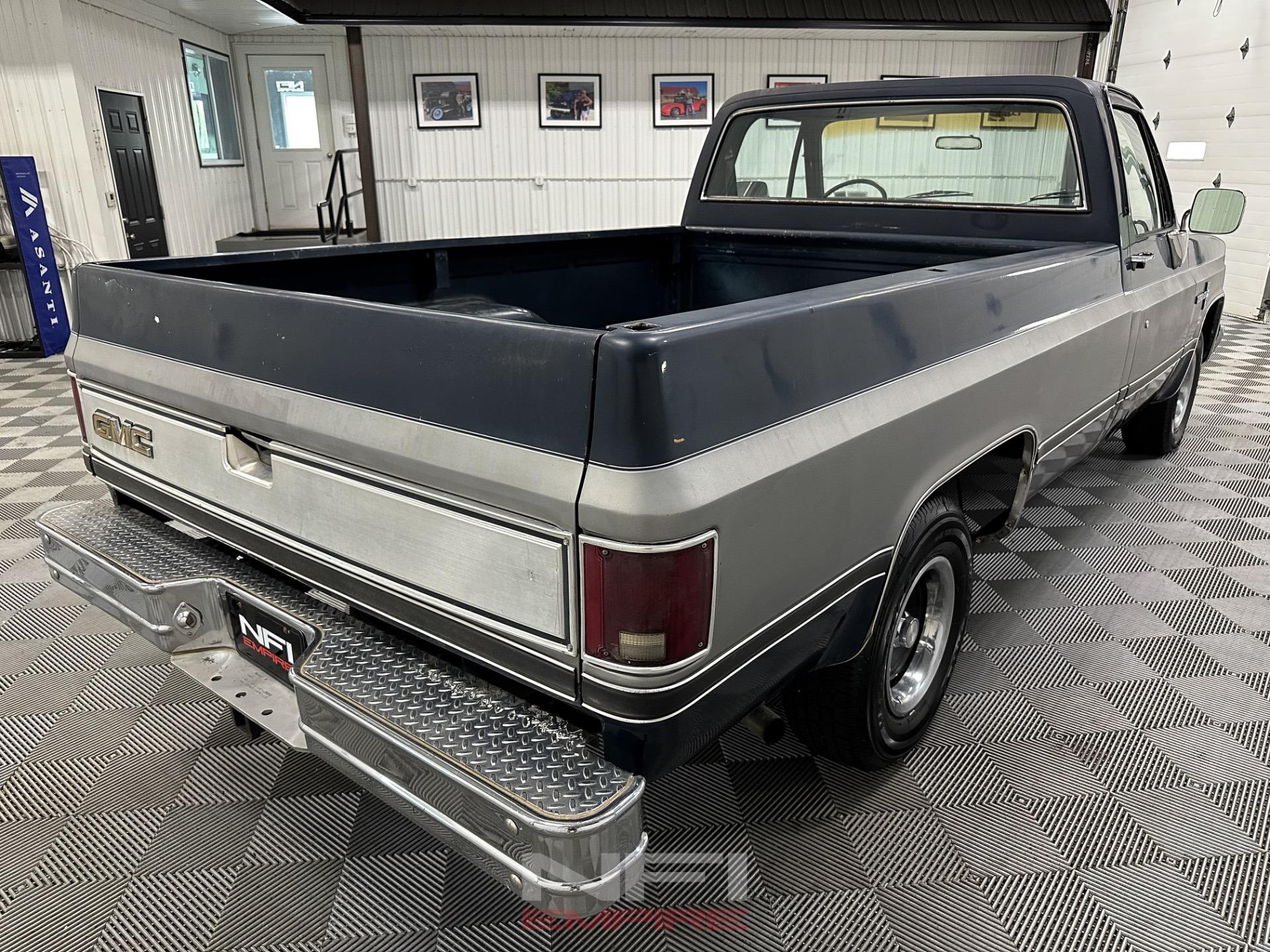 1982 GMC C1500 Sierra - 3