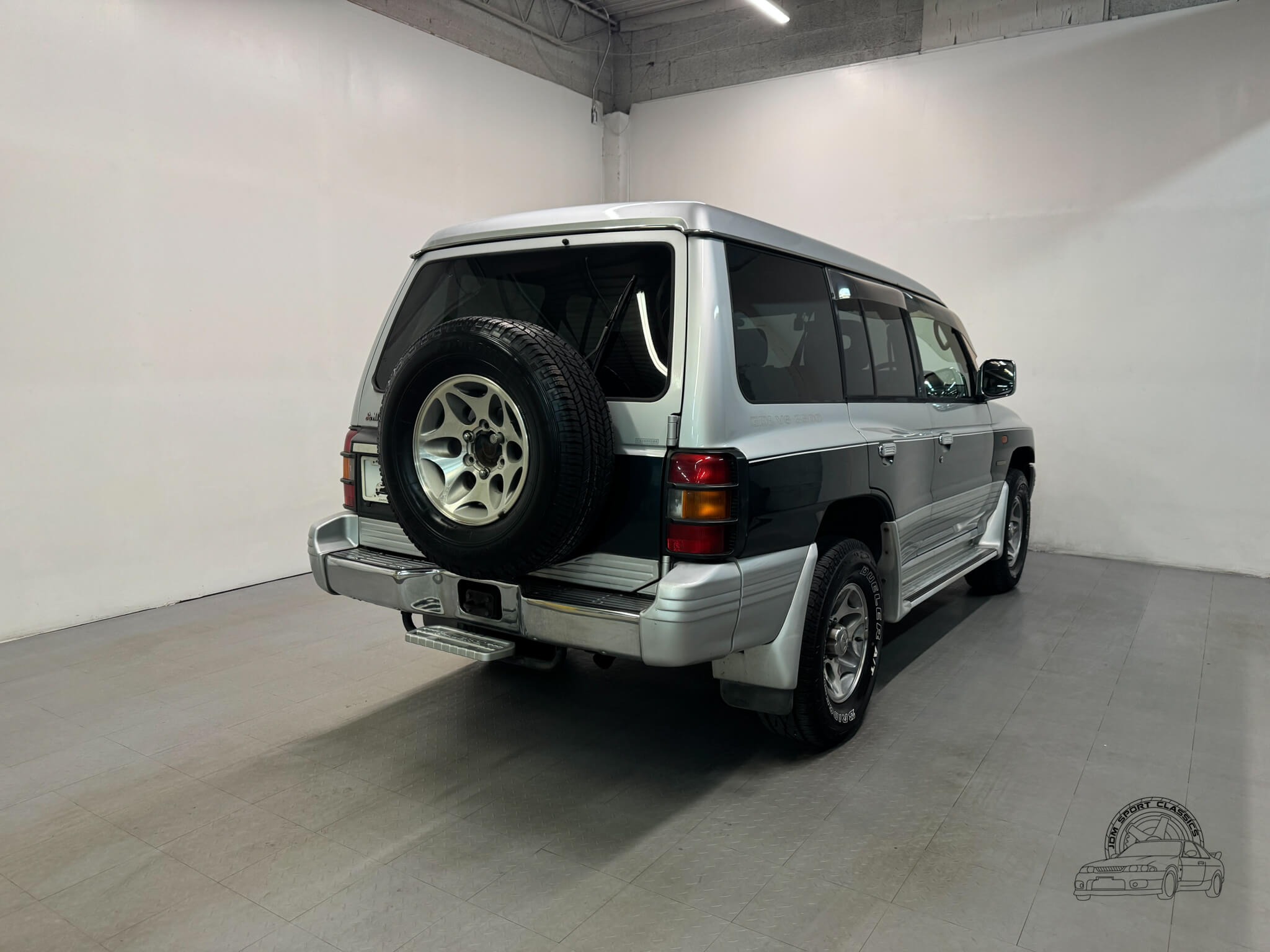 1998 Mitsubishi Pajero Exceed GEO
