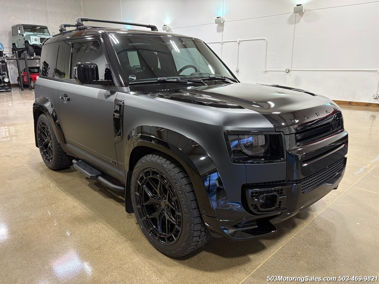  Land Rover Defender