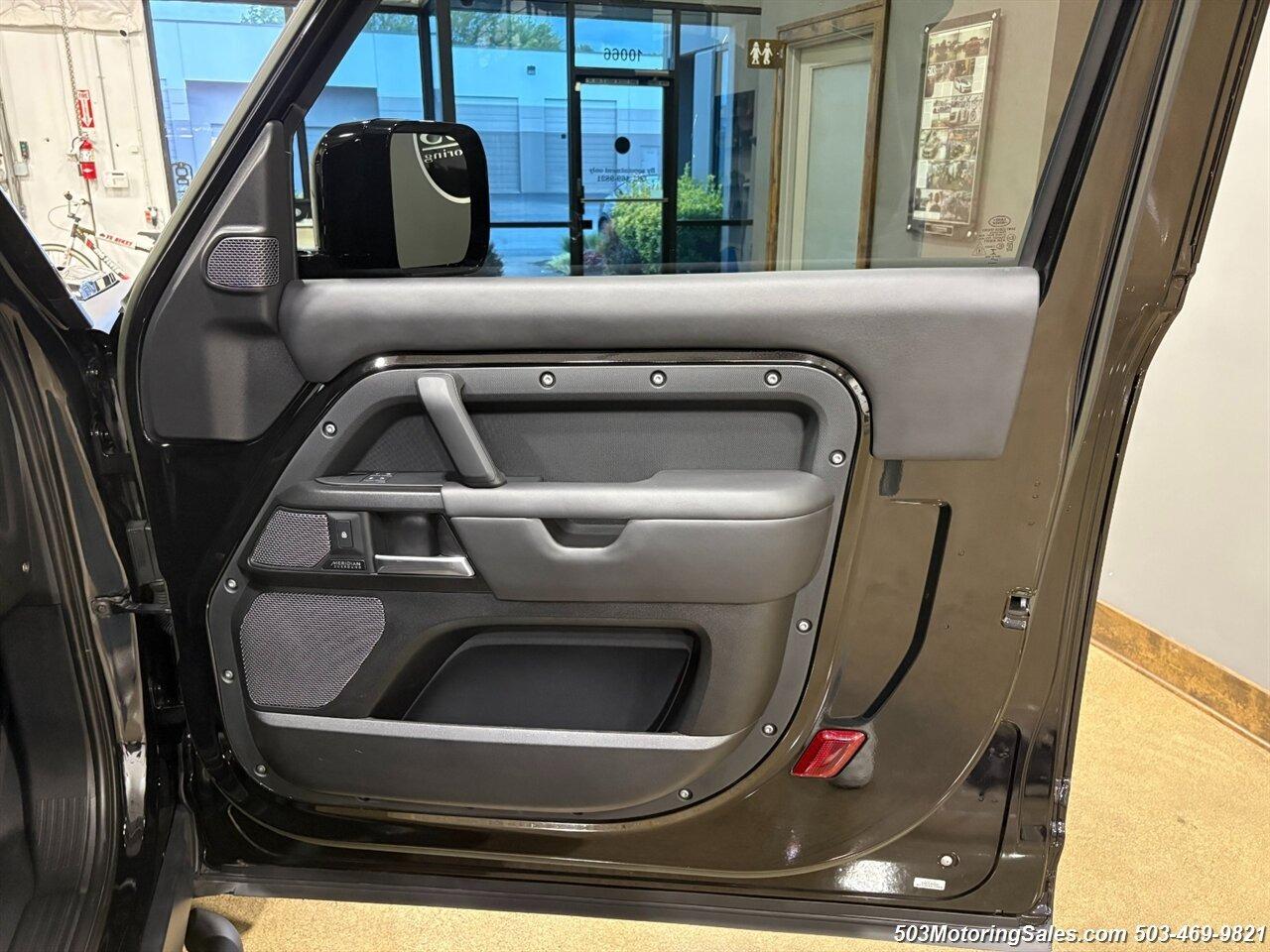 Modified 2023 Land Rover Defender 90