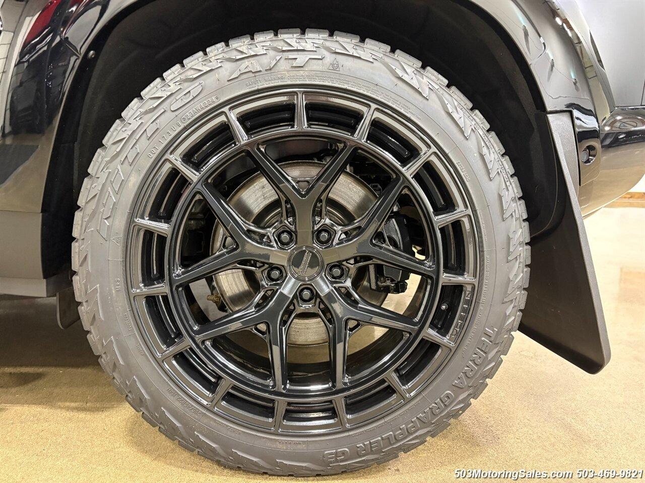 Modified 2023 Land Rover Defender 90