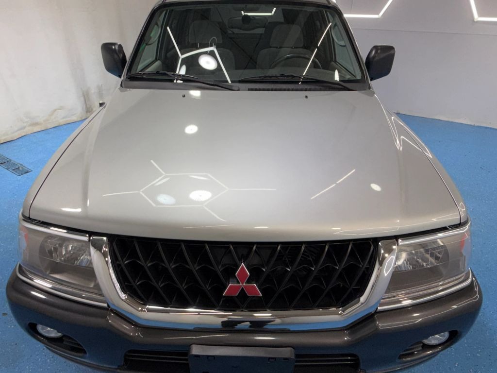 2000 Mitsubishi Montero Sport