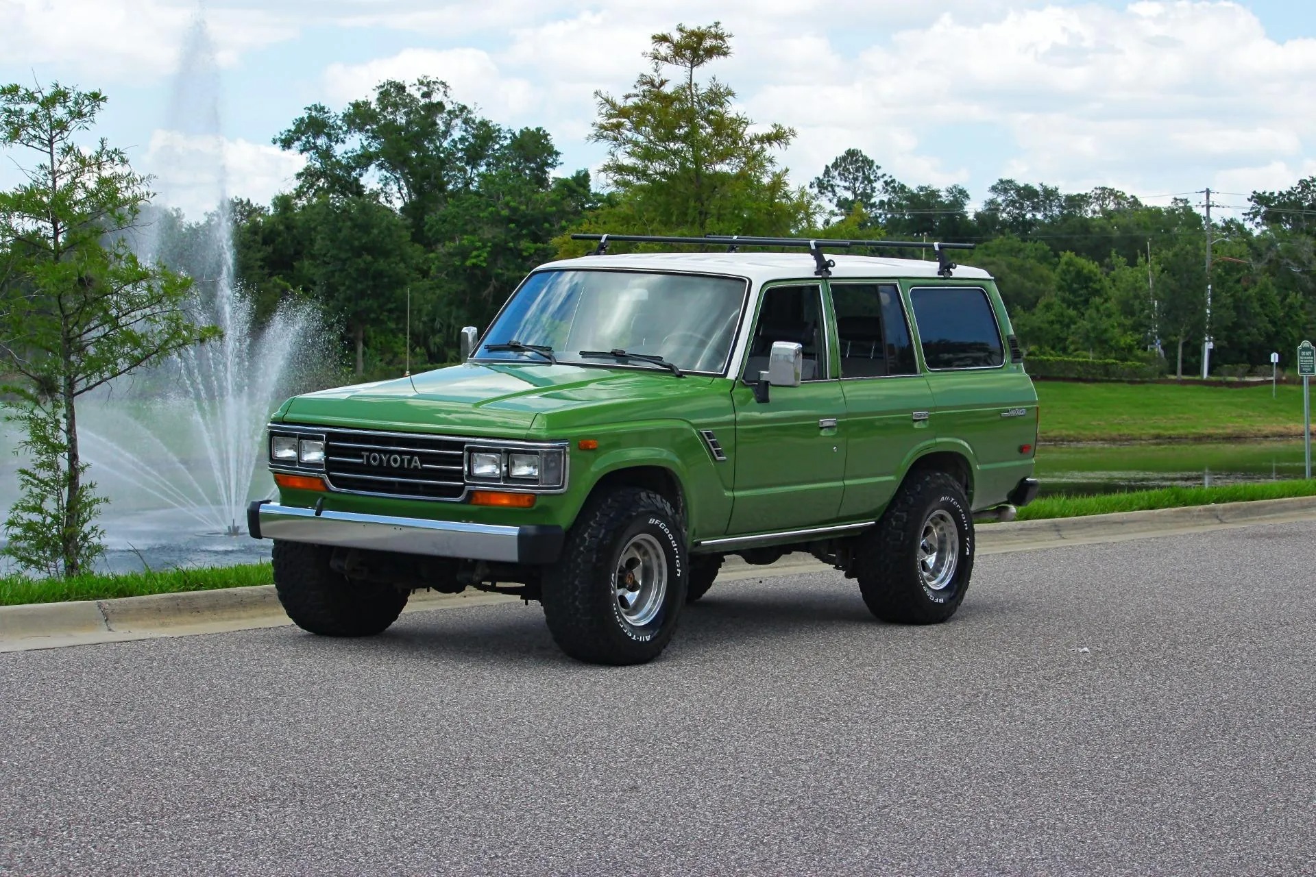 1990 Toyota Land Cruiser FJ62