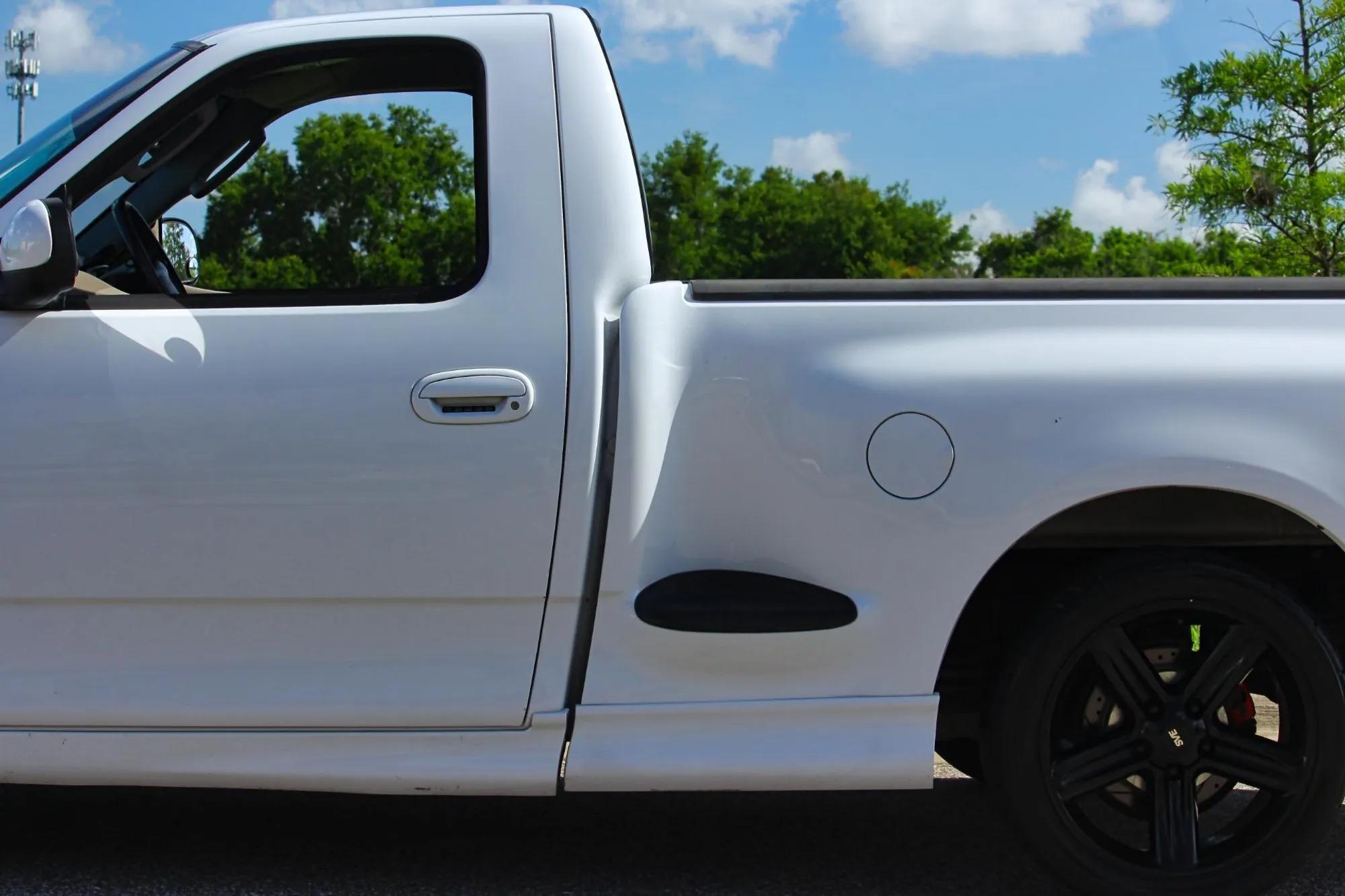 2003 Ford F-150 SVT Lightning