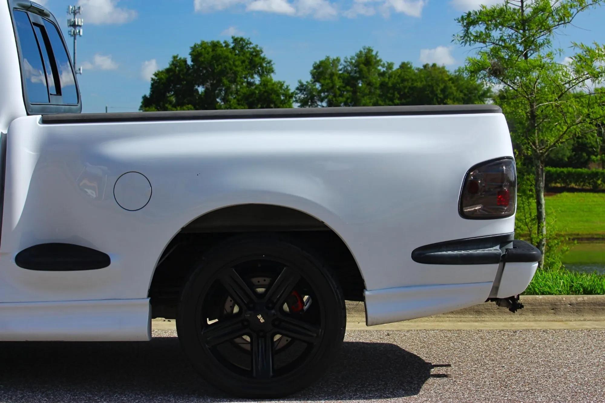 2003 Ford F-150 SVT Lightning