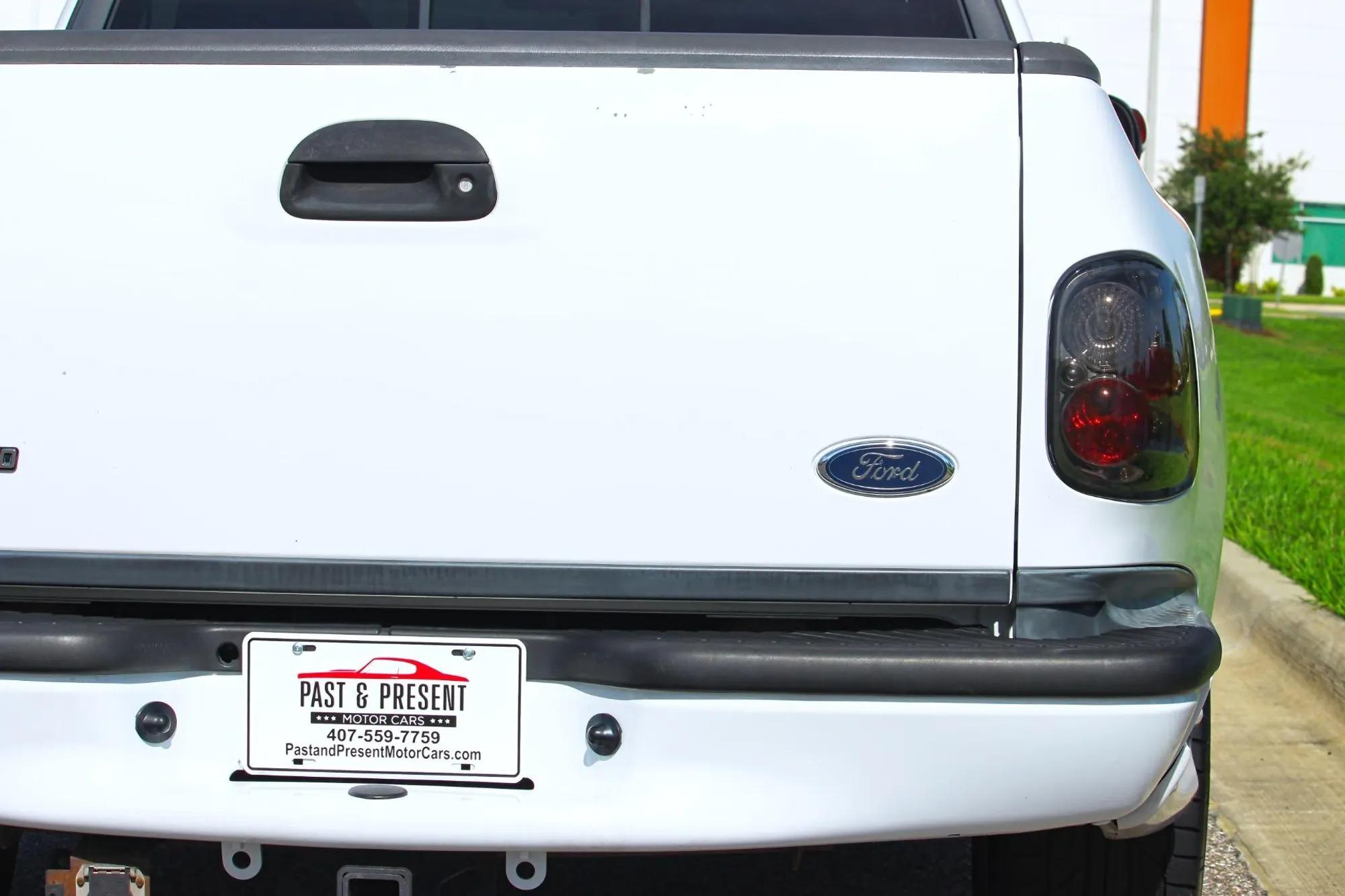 2003 Ford F-150 SVT Lightning