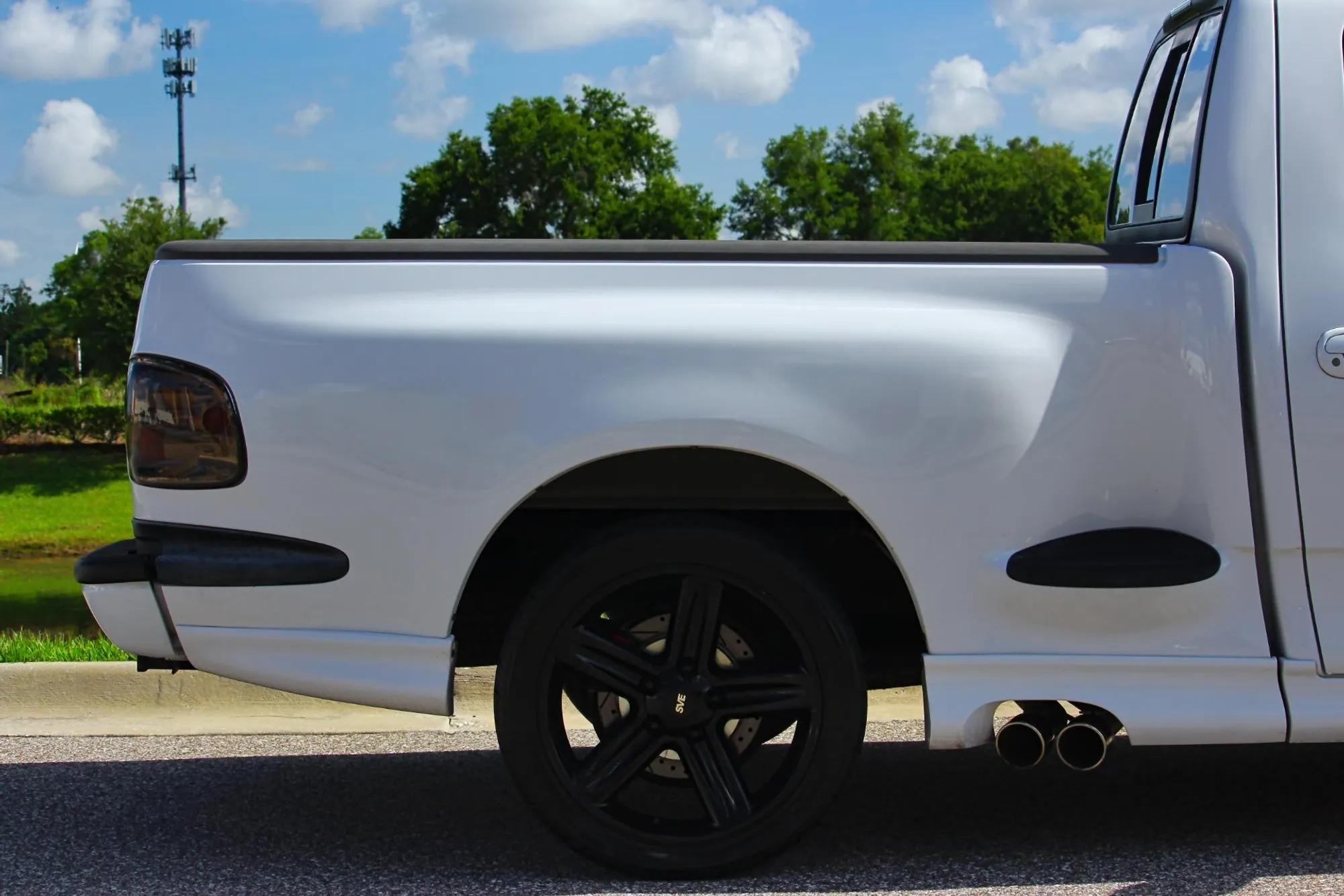 2003 Ford F-150 SVT Lightning