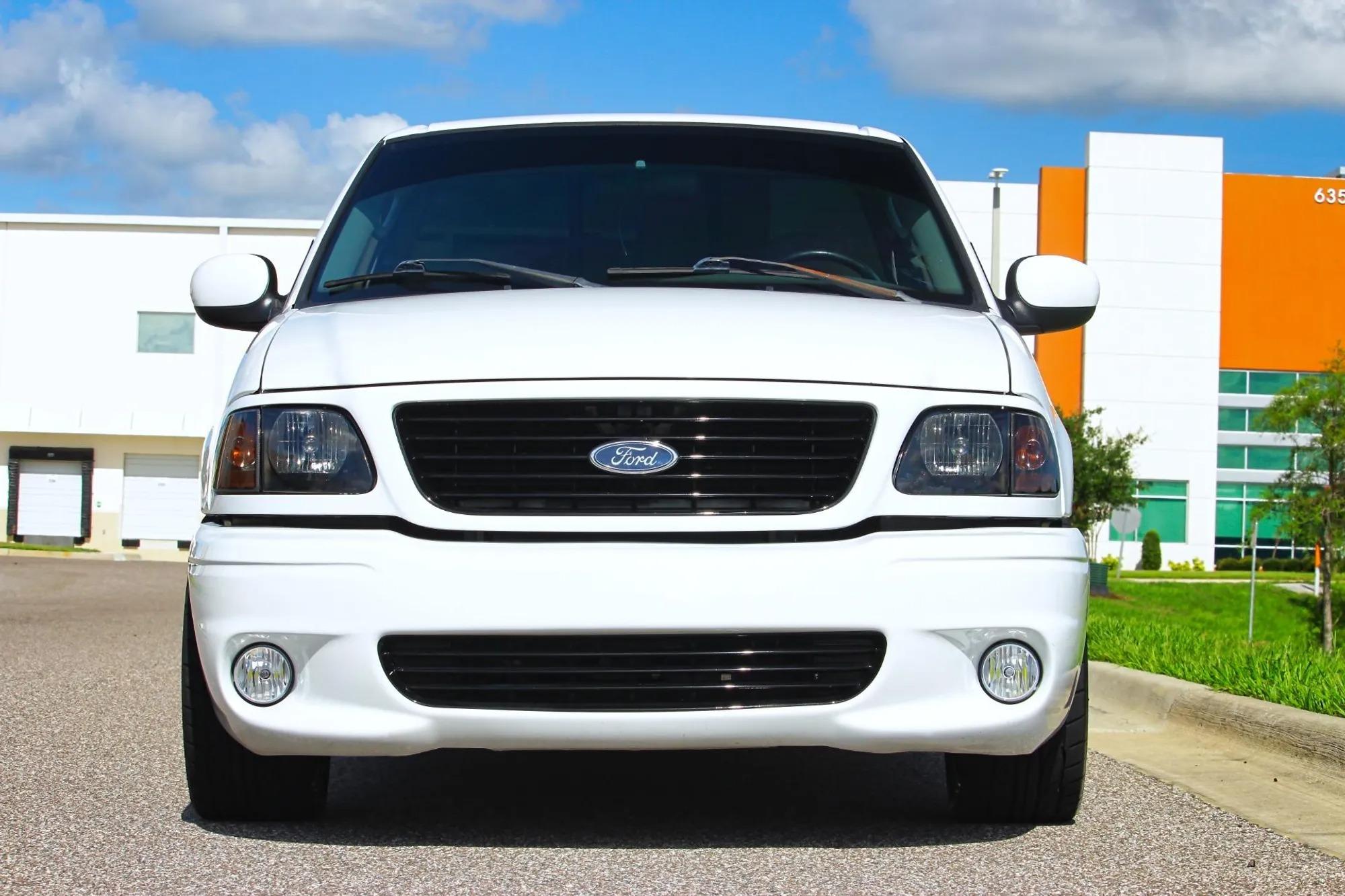 2003 Ford F-150 SVT Lightning - 4