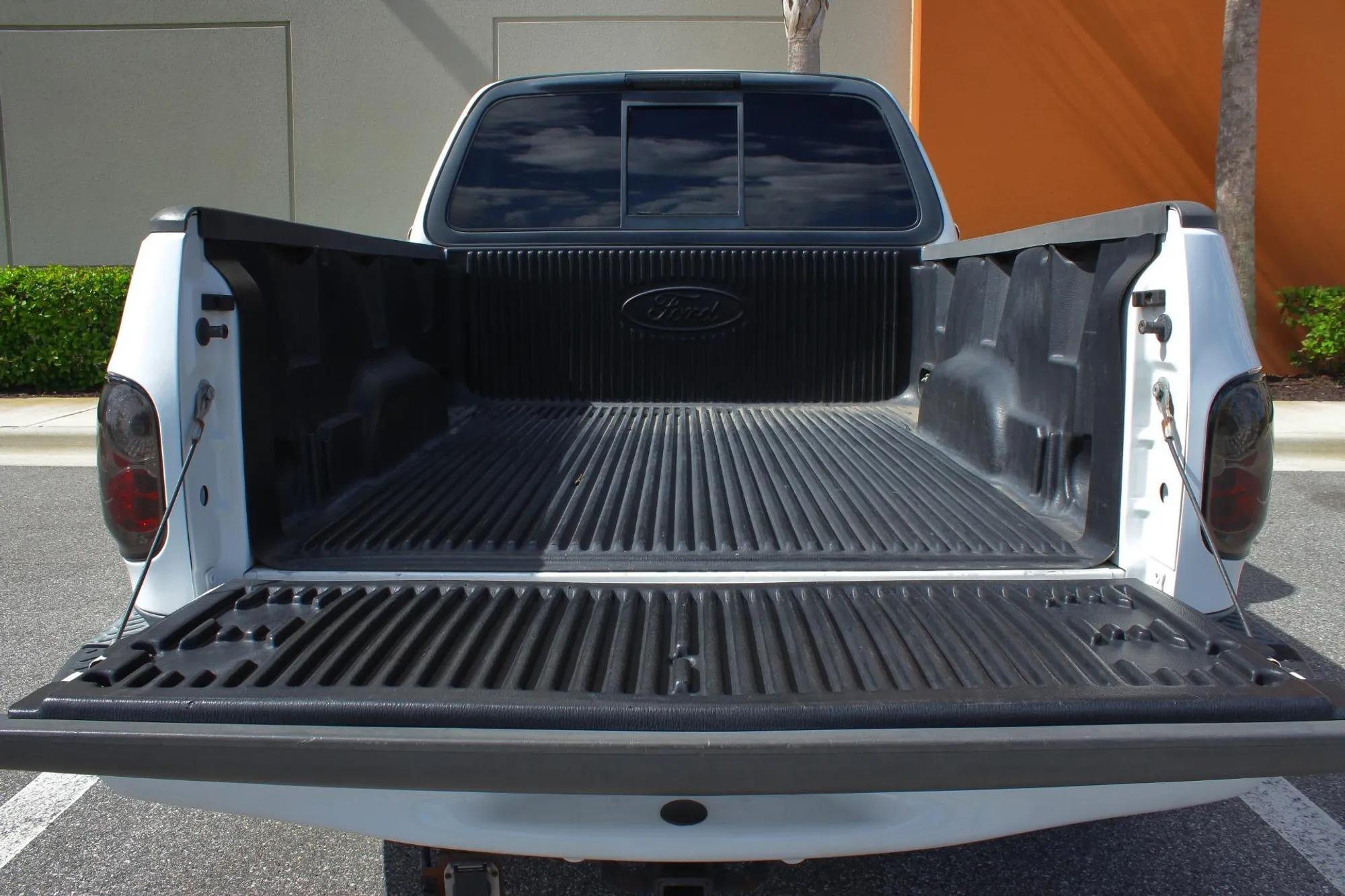 2003 Ford F-150 SVT Lightning