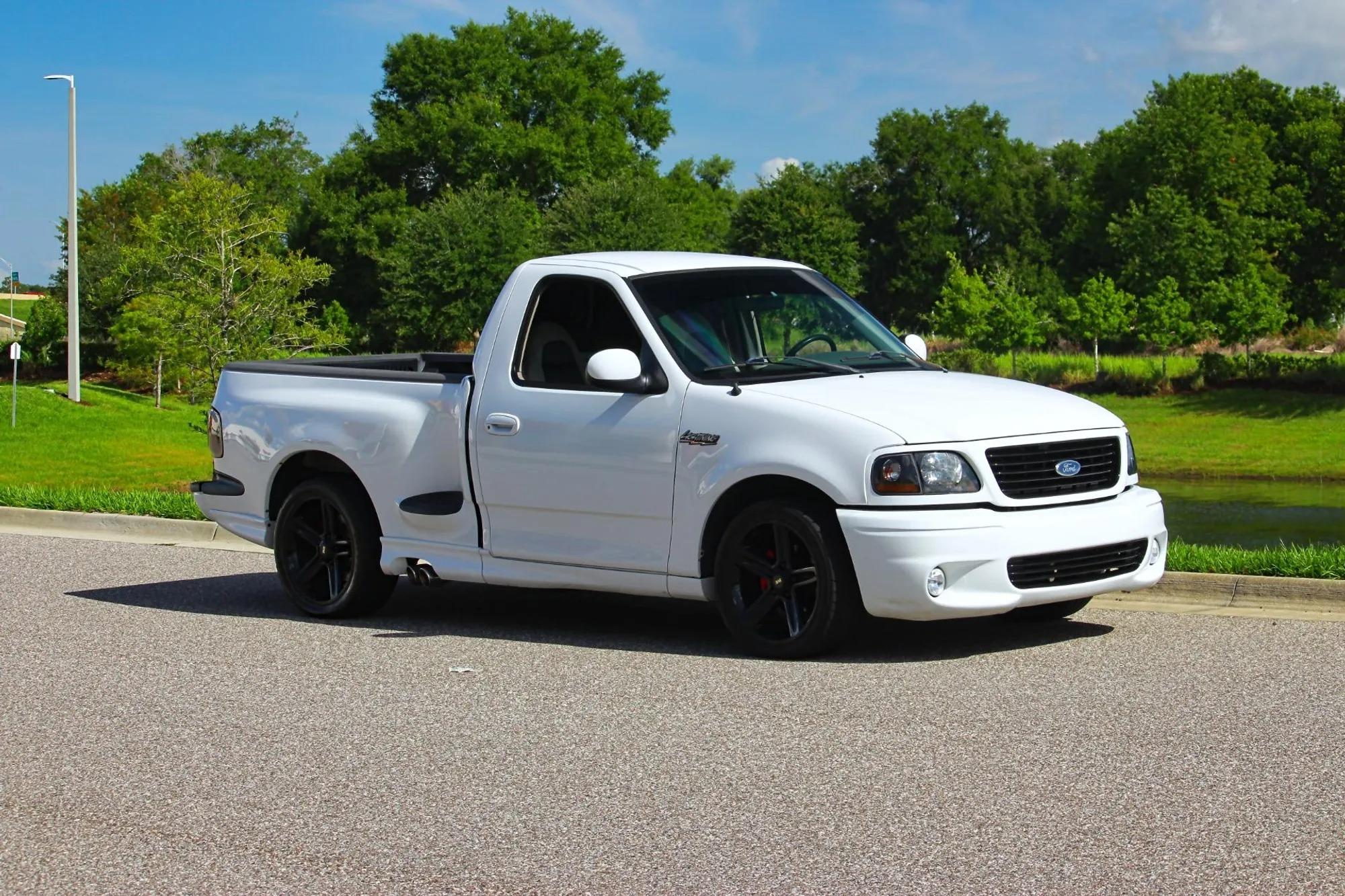 2003 Ford F-150 SVT Lightning