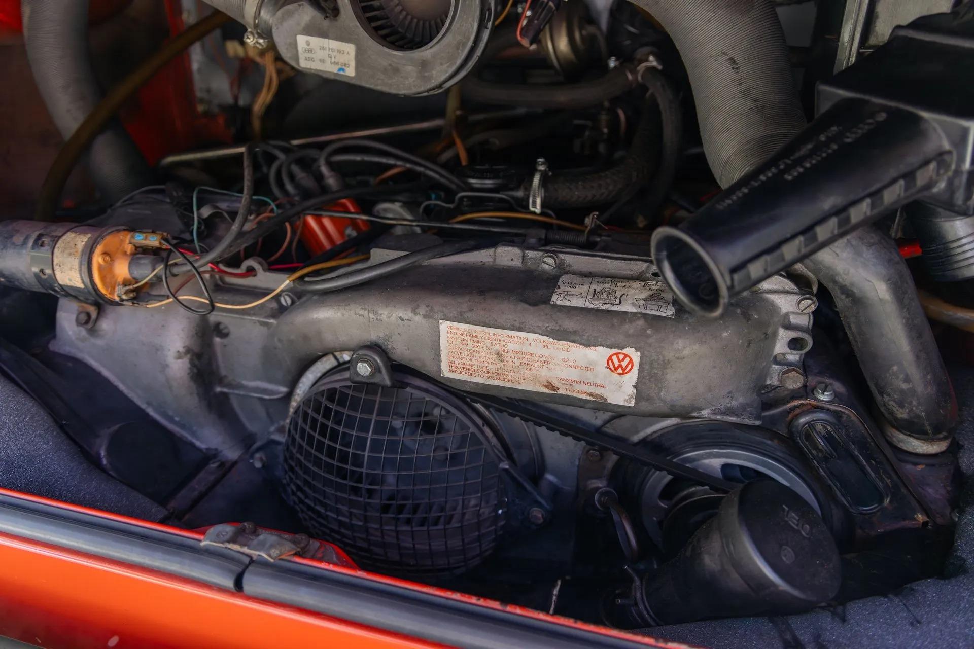 1975 Volkswagen Type 2 Center Isle