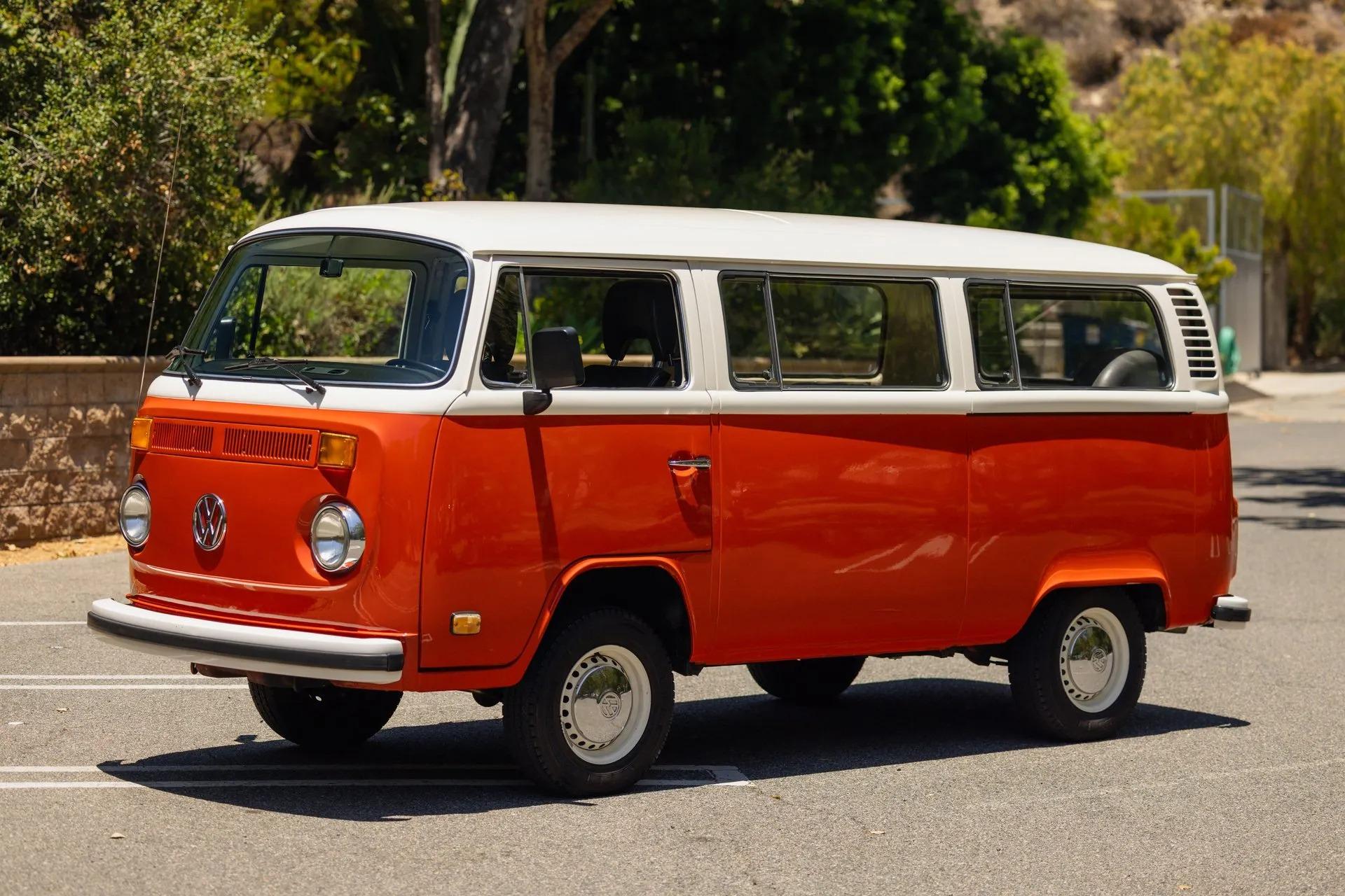 1975 Volkswagen Type 2 Center Isle