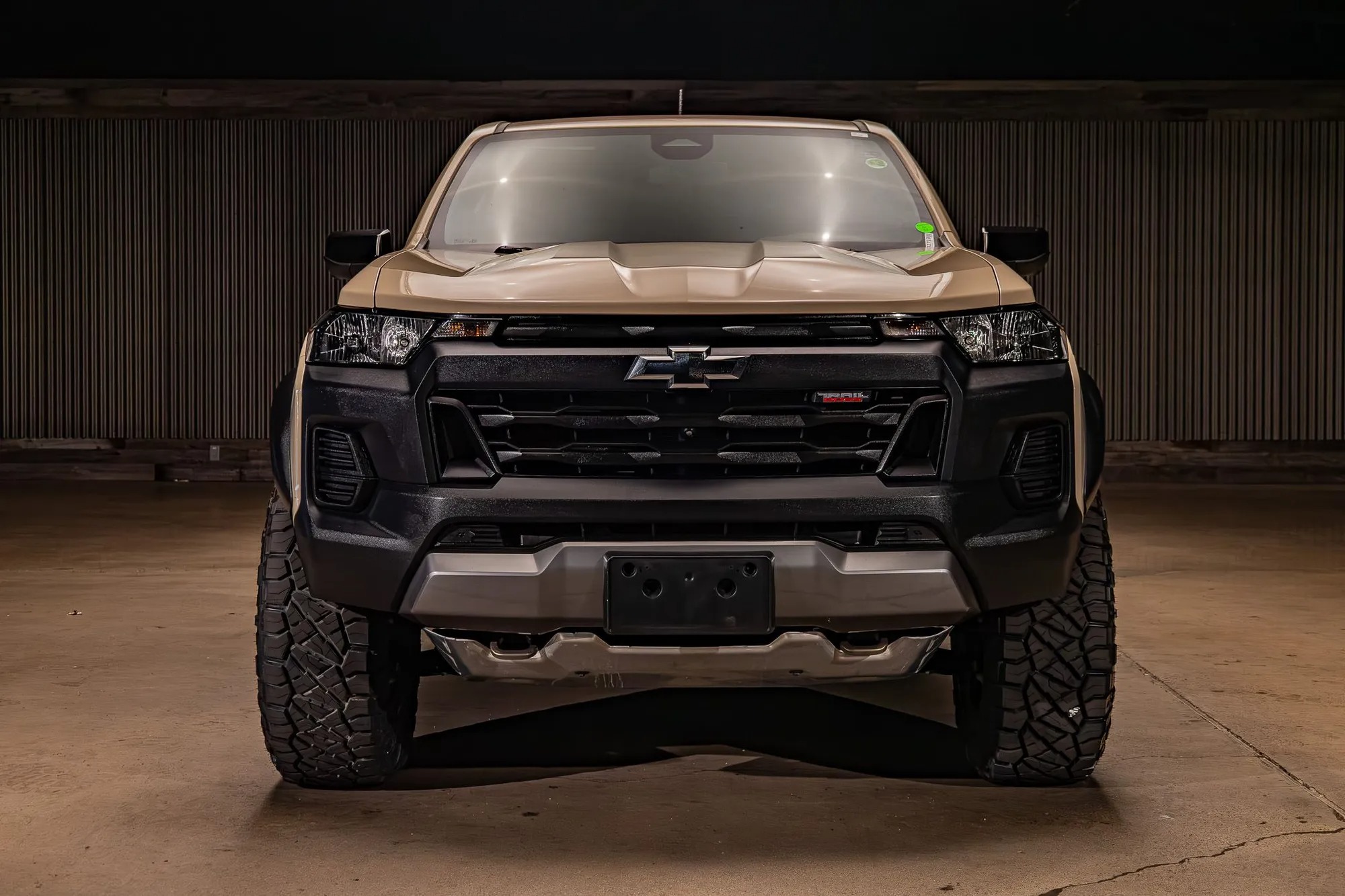 2023 Chevrolet Colorado Trail Boss - 2