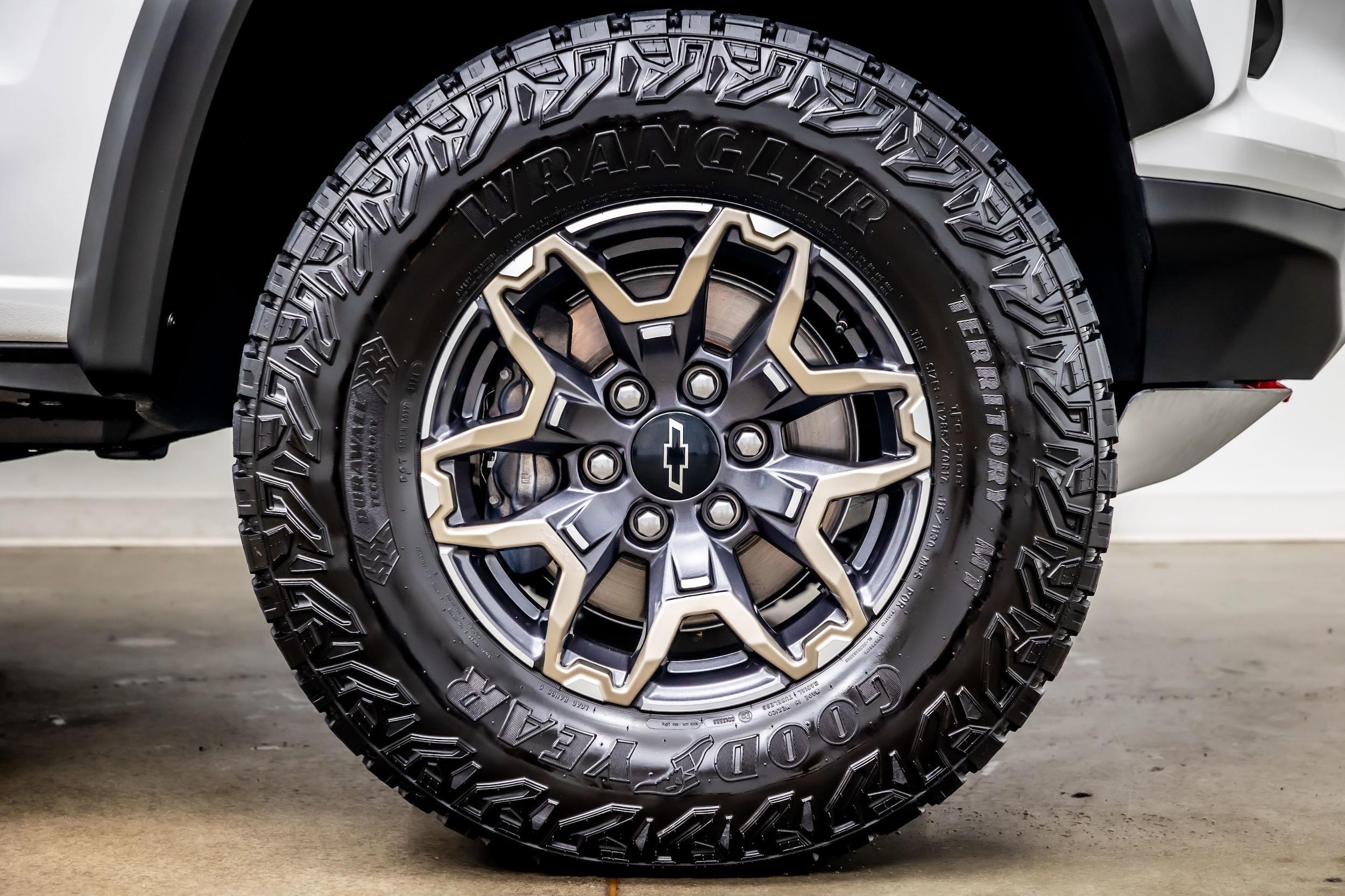 2024 Chevrolet Colorado ZR2