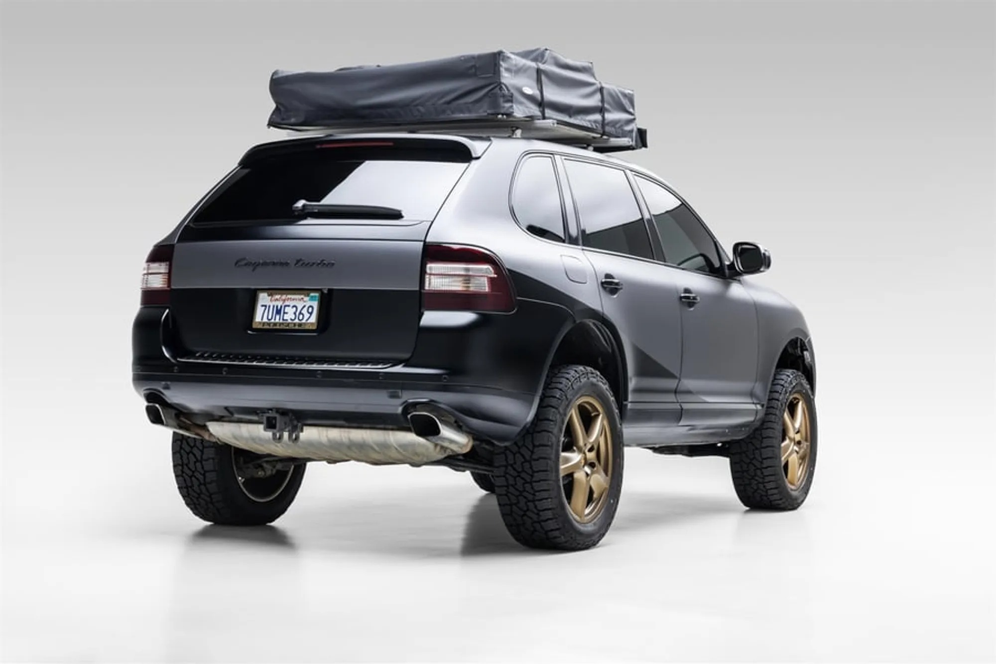 Modified 2003 Porsche Cayenne Turbo