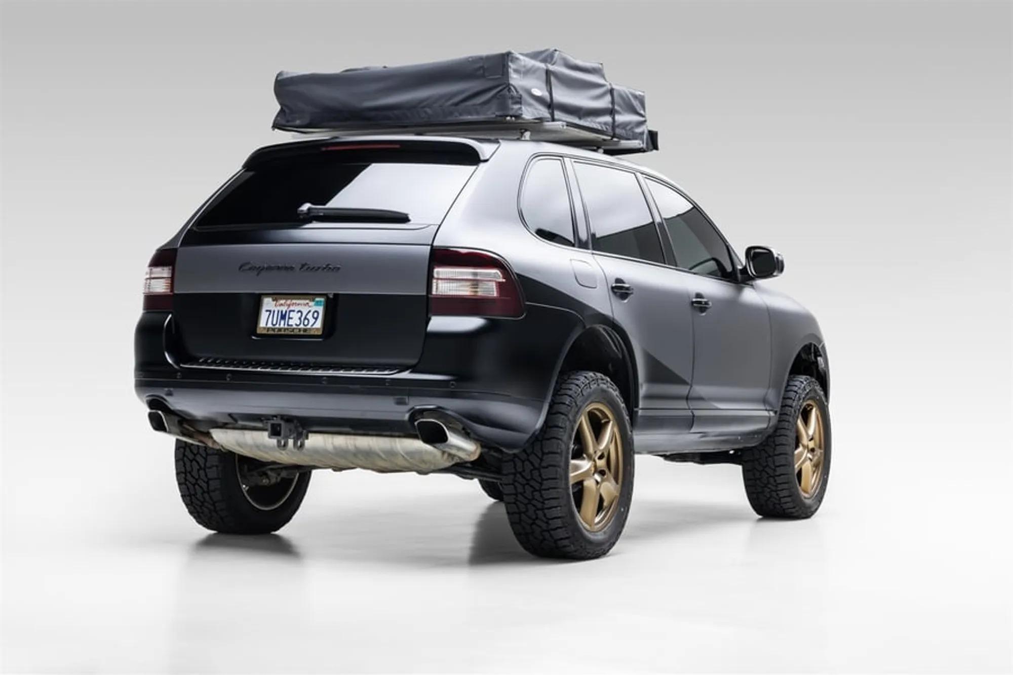 Modified 2003 Porsche Cayenne Turbo