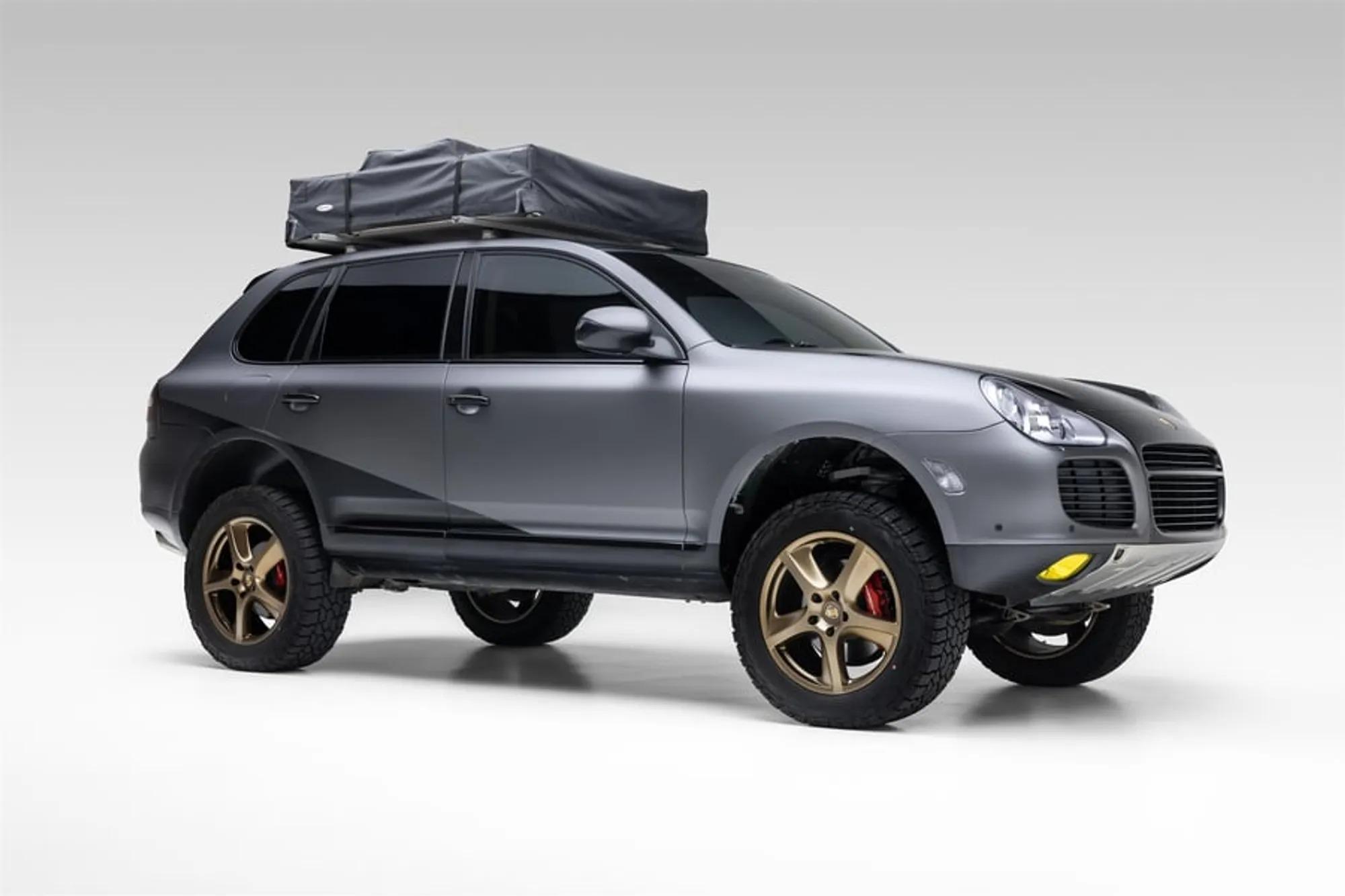 Modified 2003 Porsche Cayenne Turbo