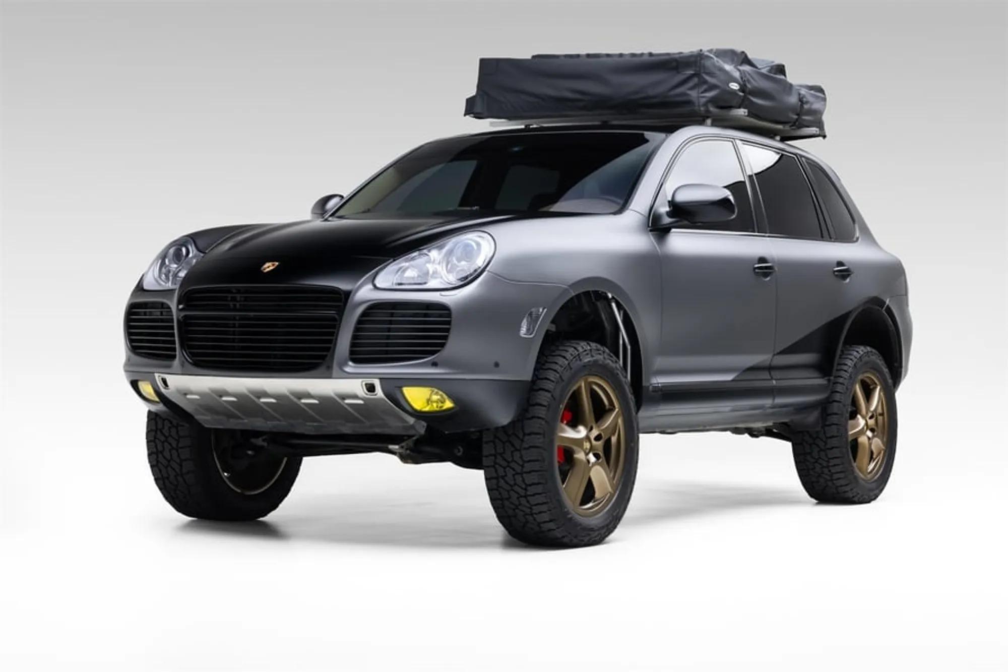 Modified 2003 Porsche Cayenne Turbo - 2