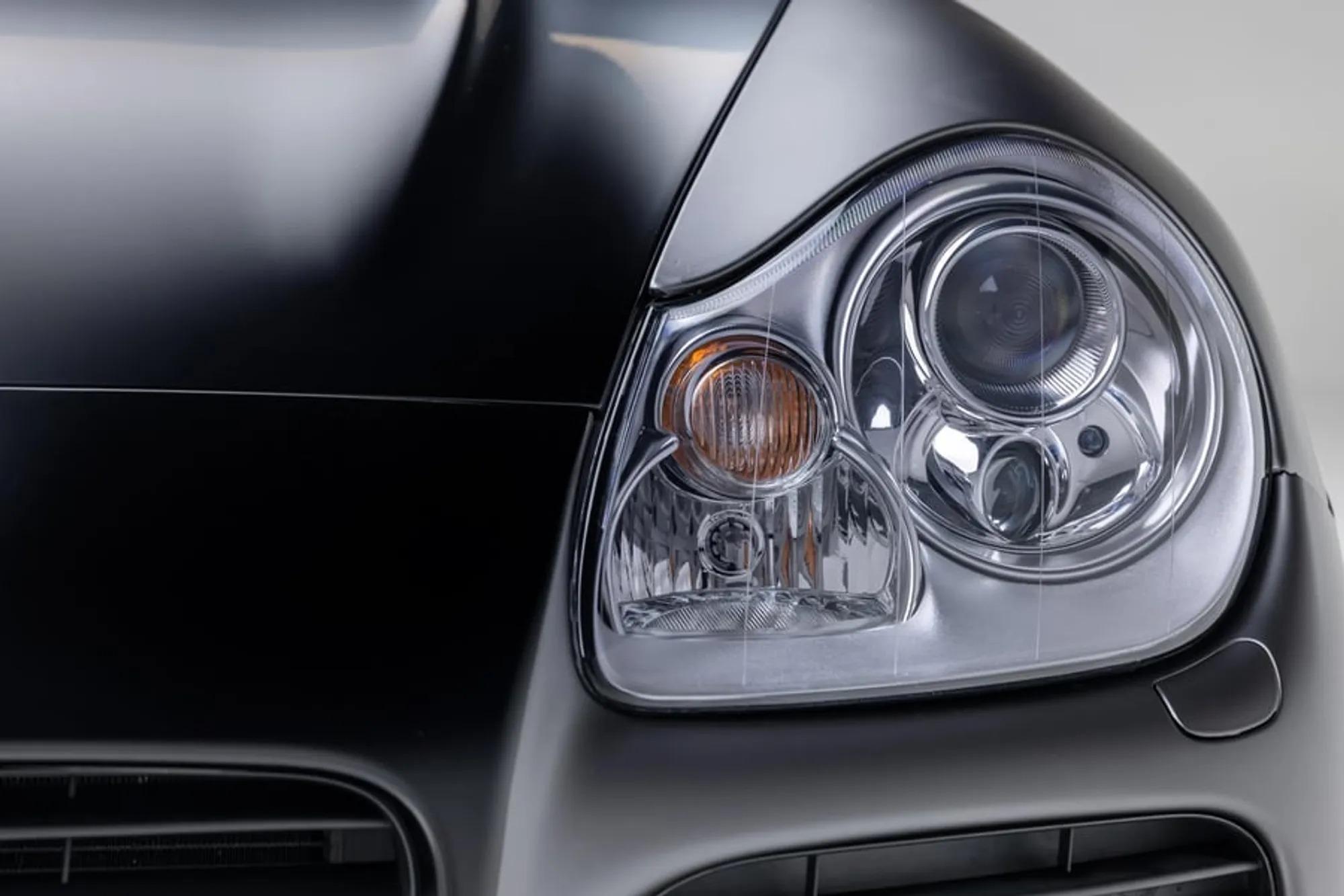 Modified 2003 Porsche Cayenne Turbo