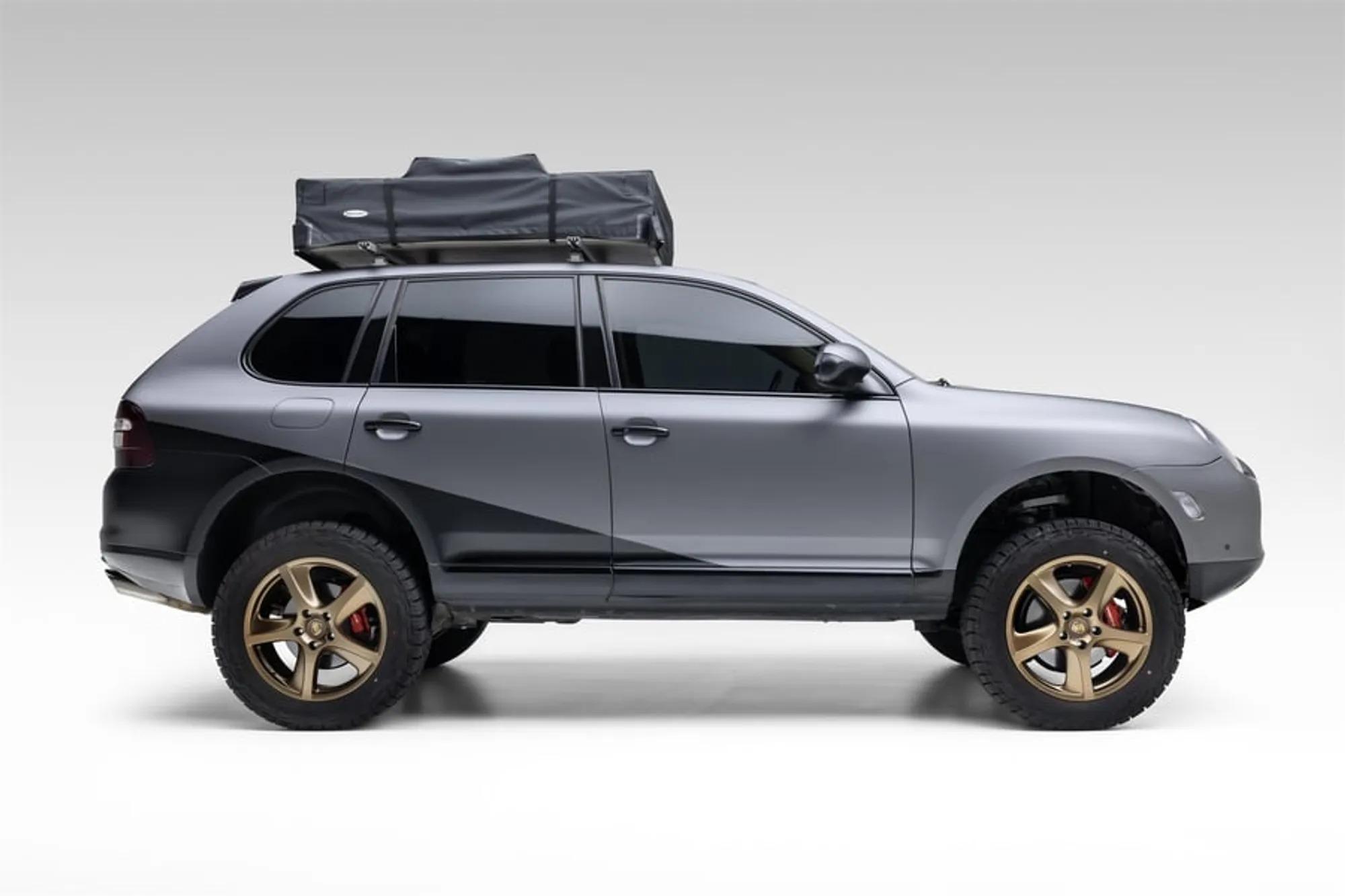 Modified 2003 Porsche Cayenne Turbo - 3