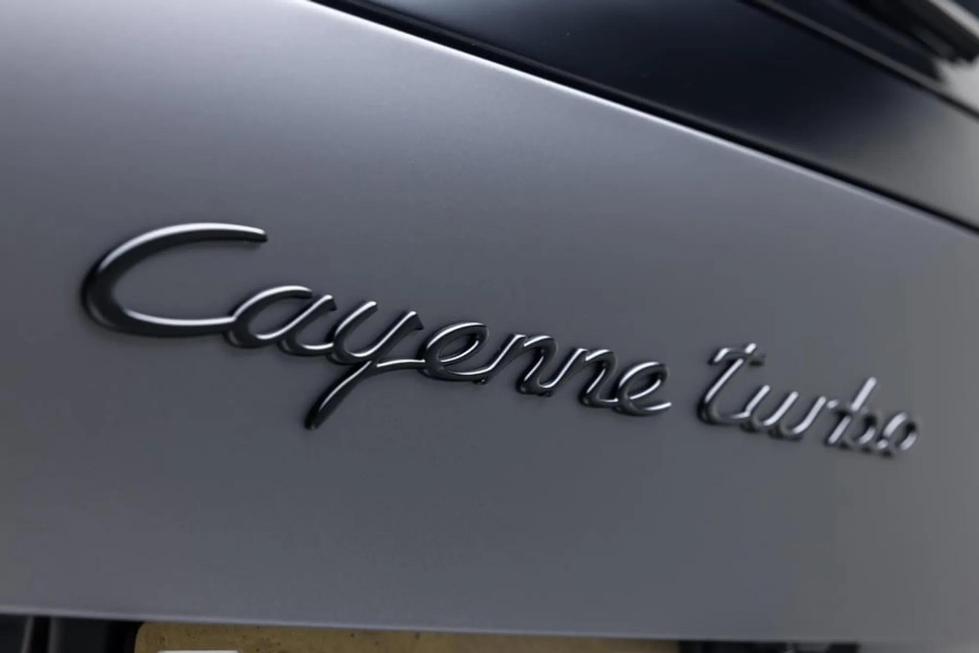 Modified 2003 Porsche Cayenne Turbo