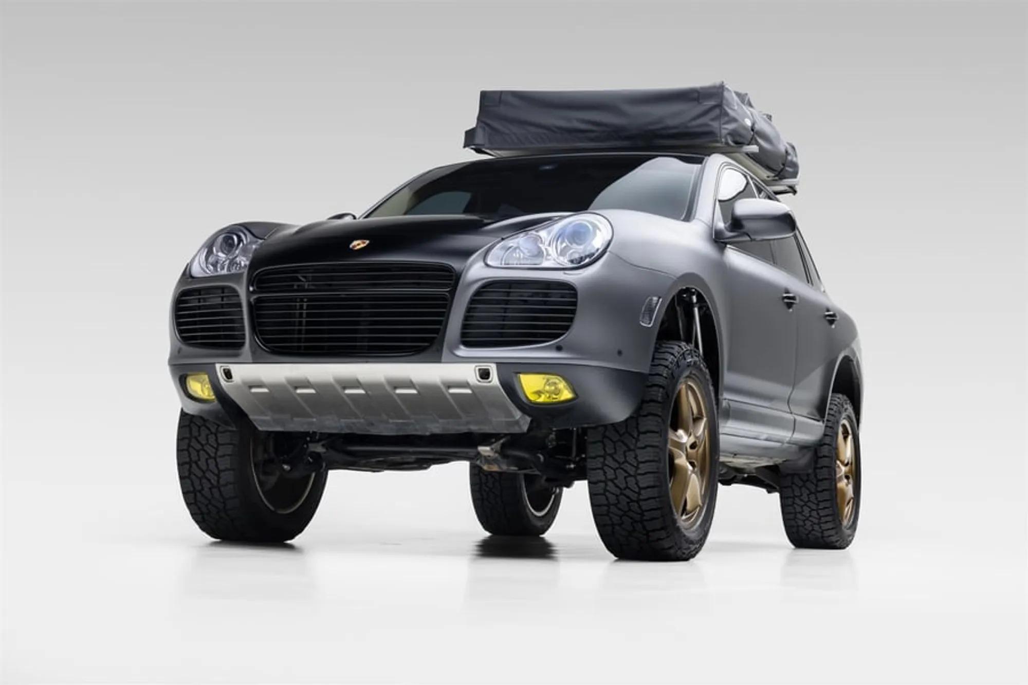 Modified 2003 Porsche Cayenne Turbo