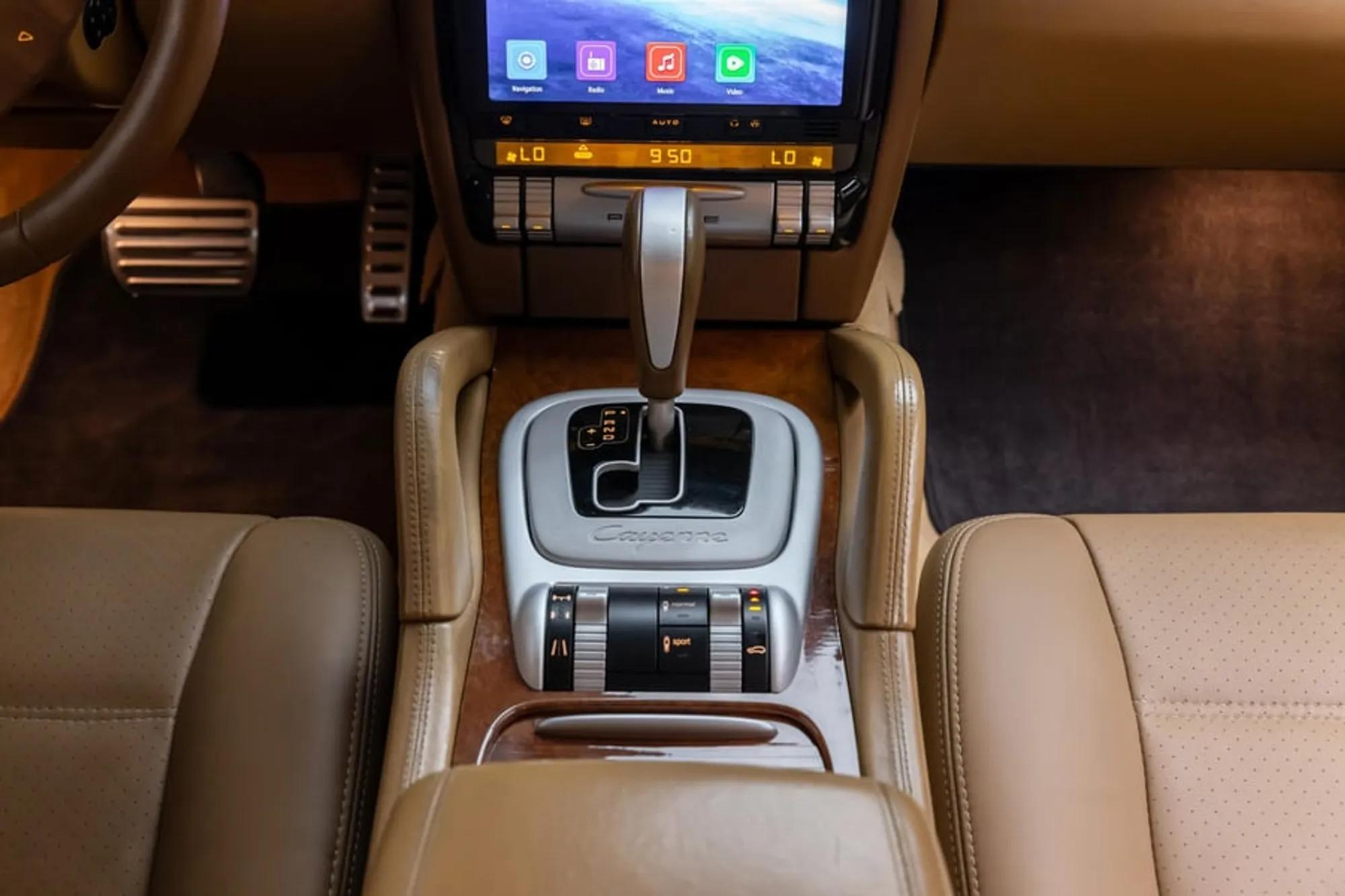 Modified 2003 Porsche Cayenne Turbo