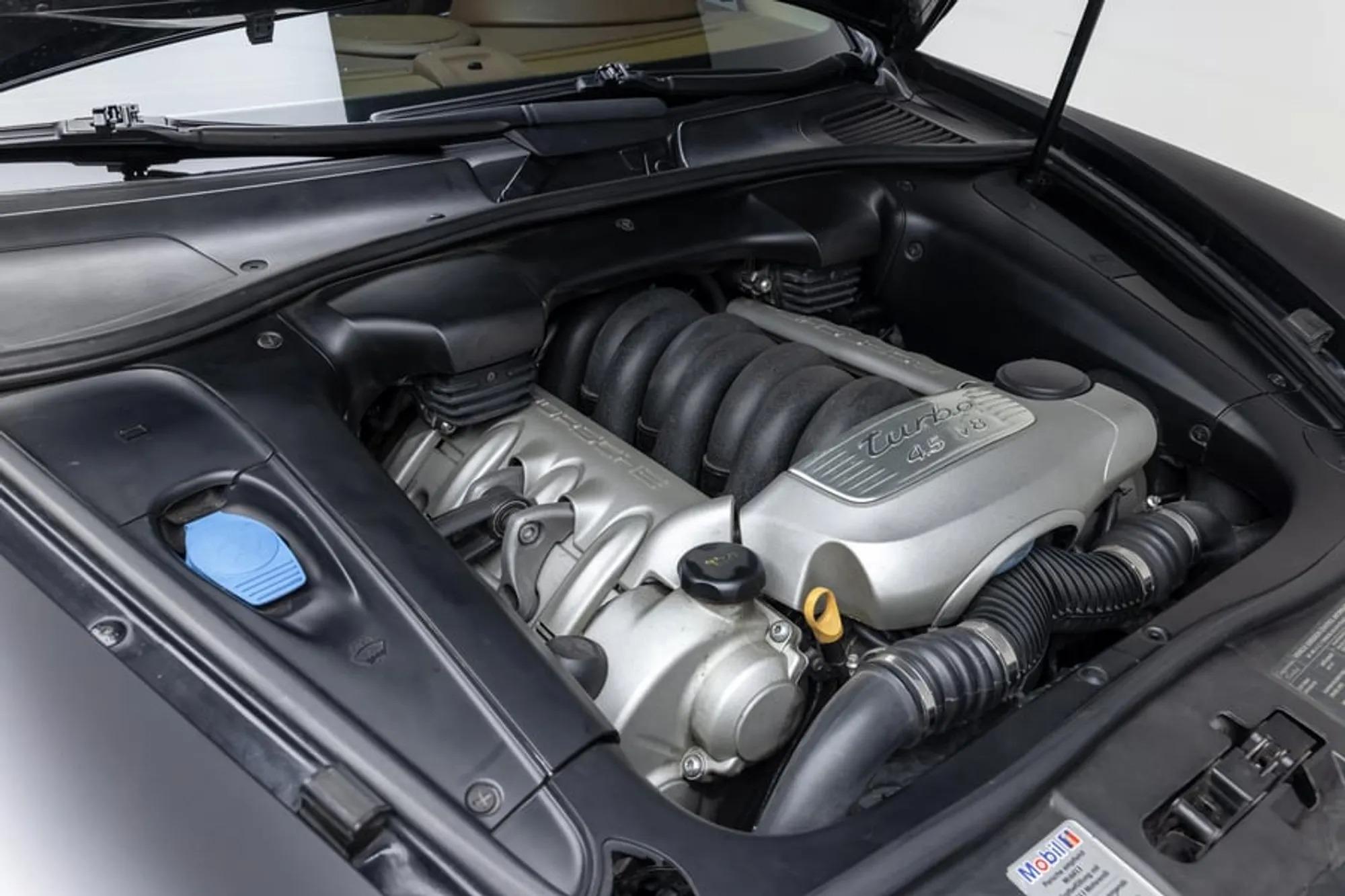 Modified 2003 Porsche Cayenne Turbo