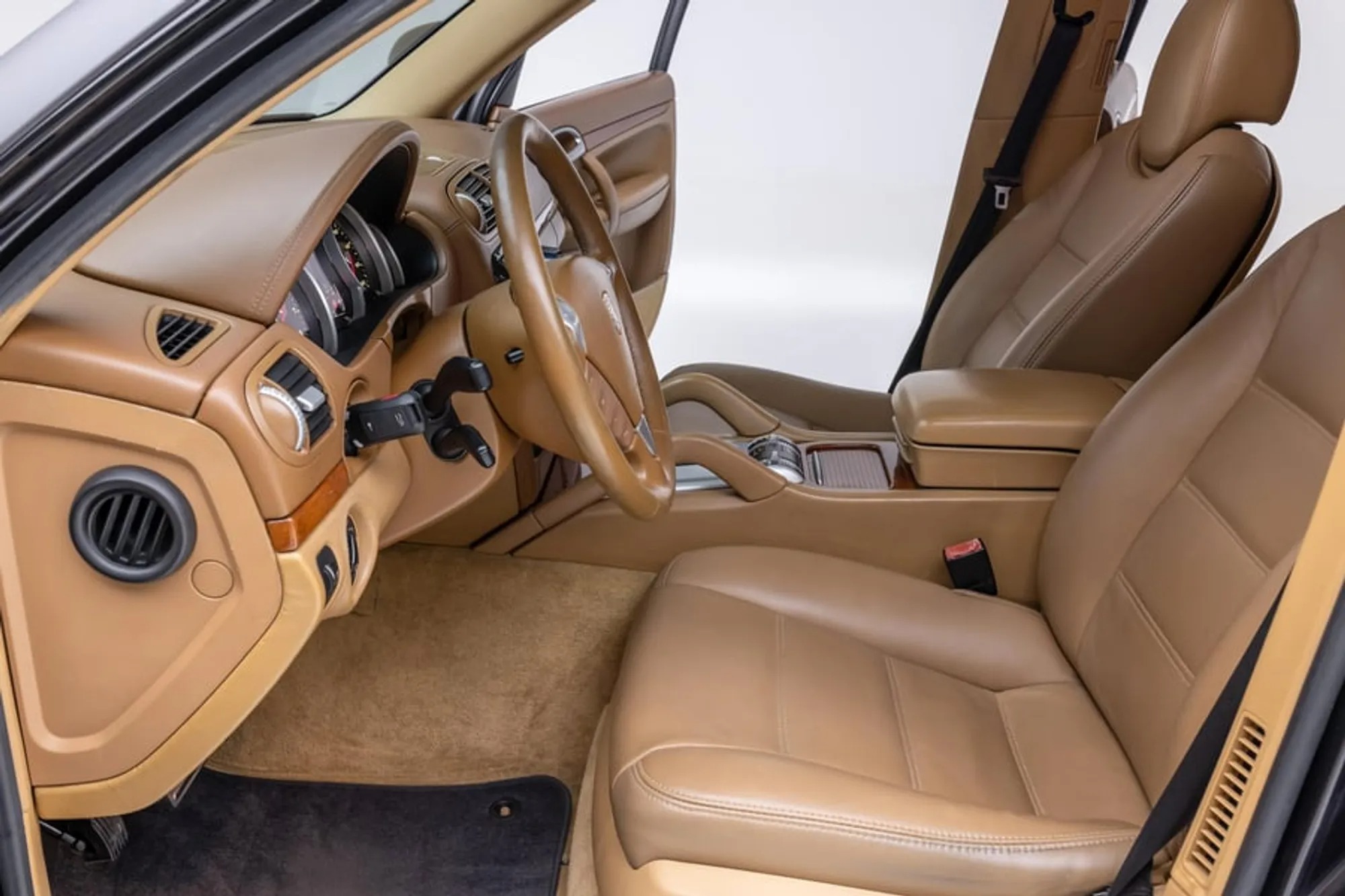 Modified 2003 Porsche Cayenne Turbo
