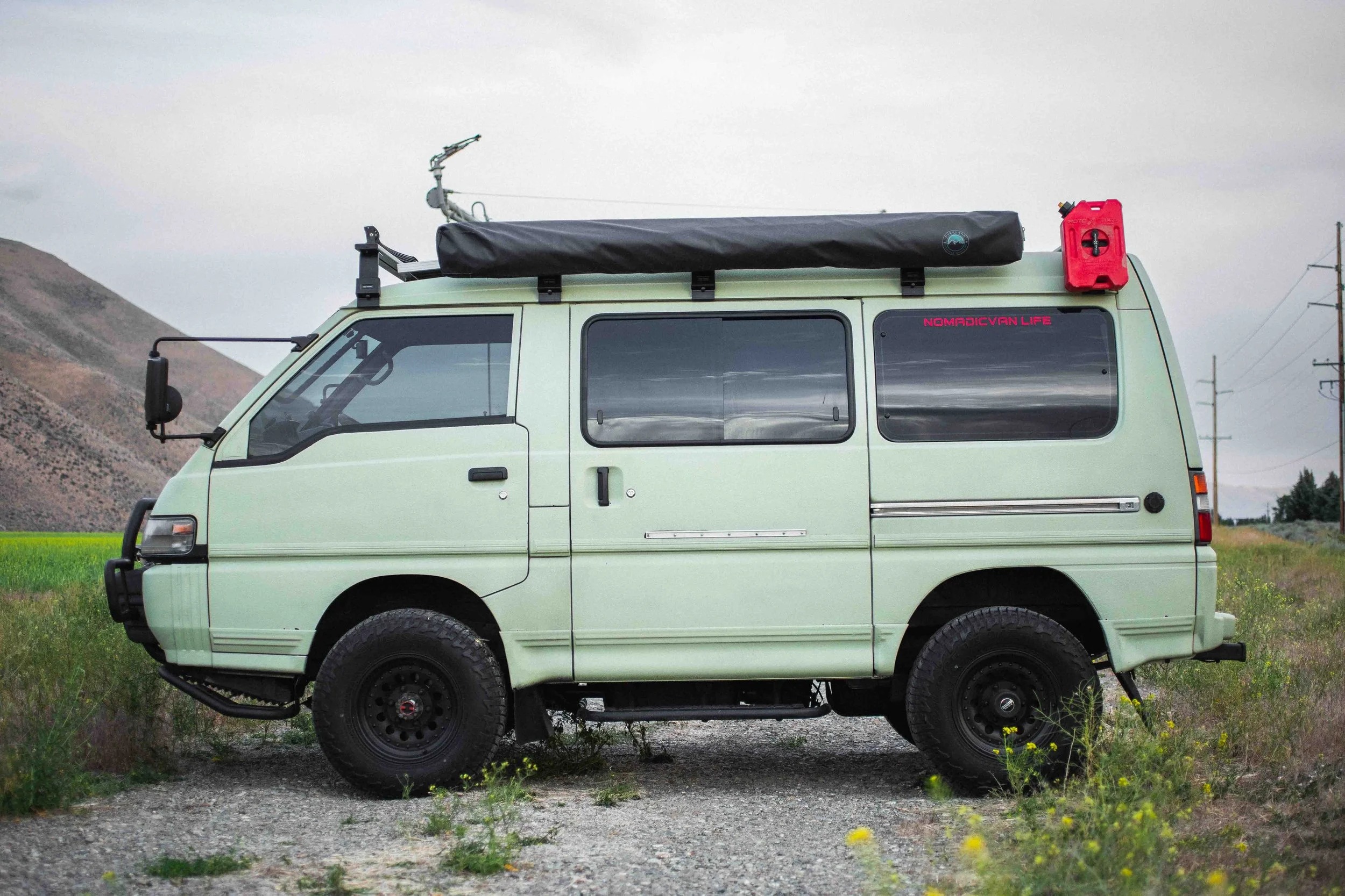 1995 Mitsubishi Delica L300 Star Wagon