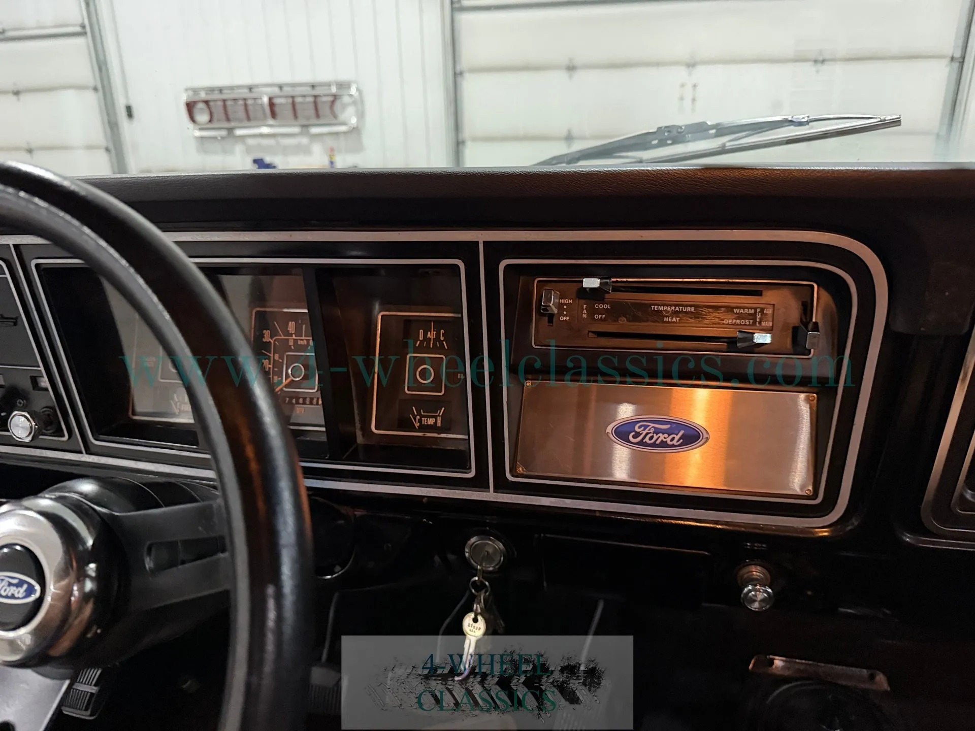 1977 Ford F-150 Short Box Ranger