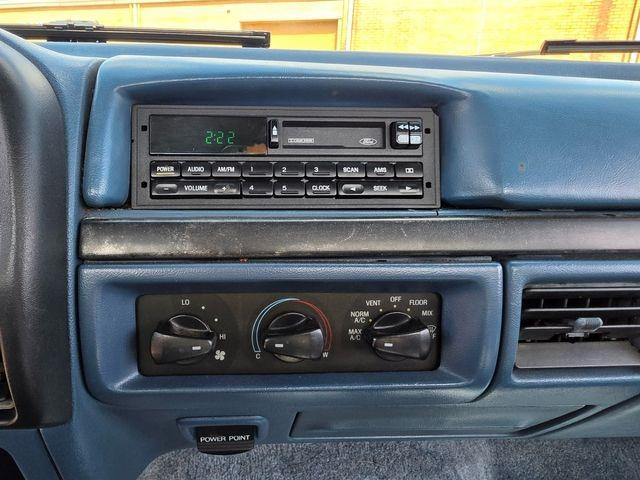 1994 Ford F-150 XLT SWB