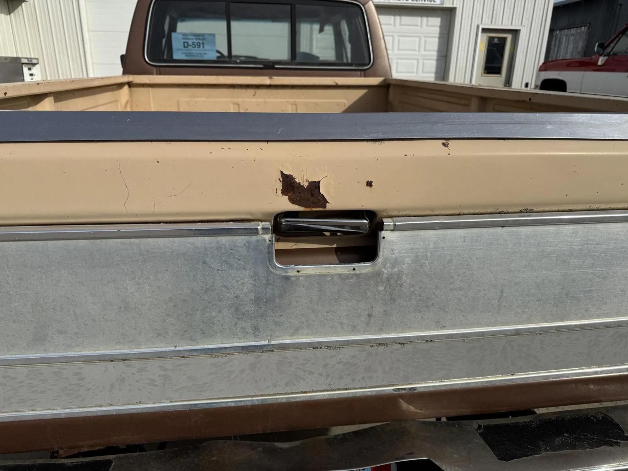 1985 Ford F-150 XLT Lariat 4×4