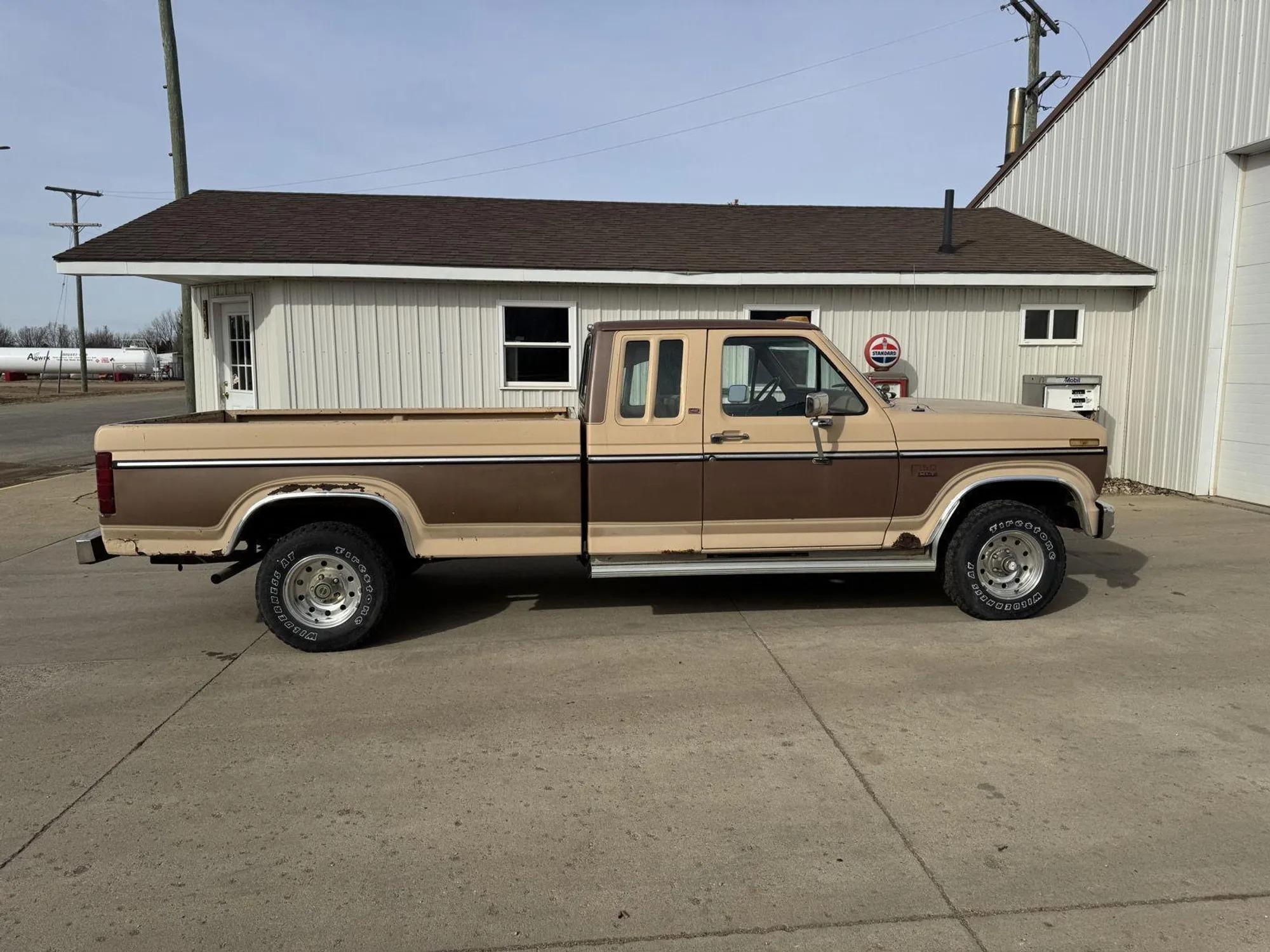 1985 Ford F-150 XLT Lariat 4×4