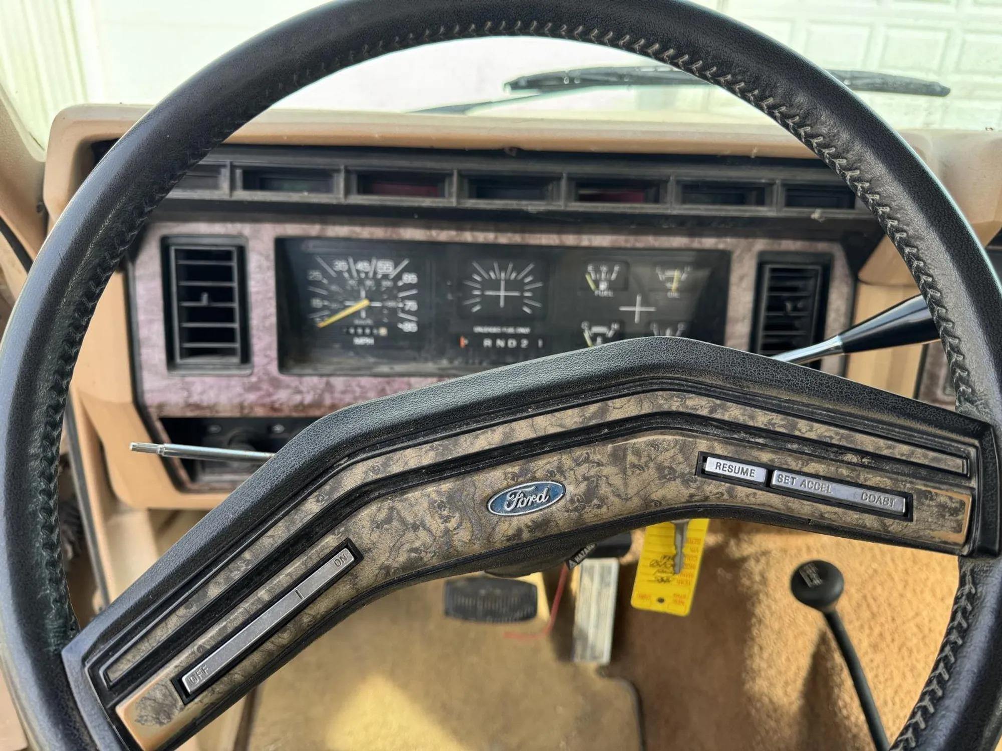 1985 Ford F-150 XLT Lariat 4×4