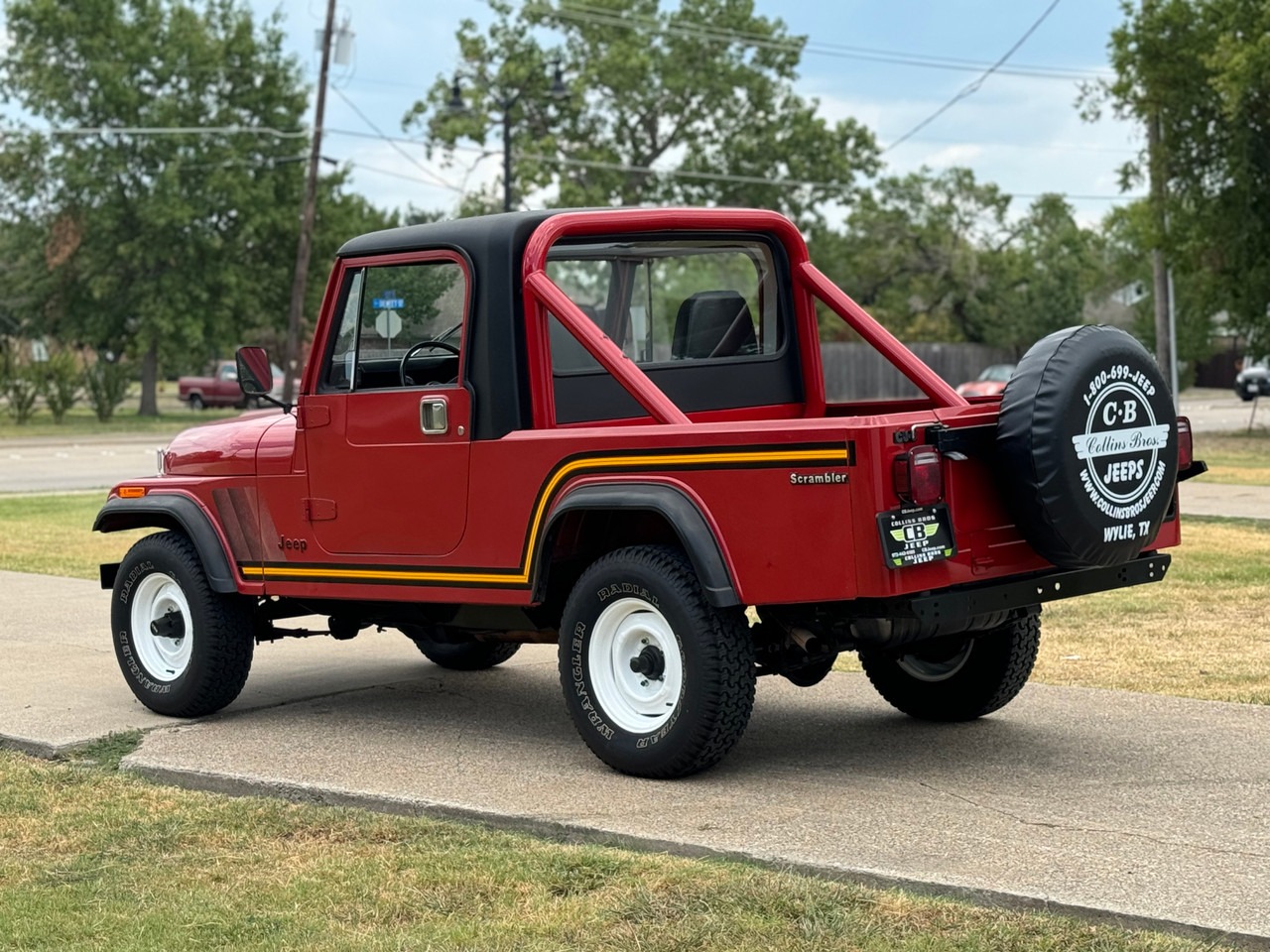 1985 Jeep CJ-8 Scrambler - 2