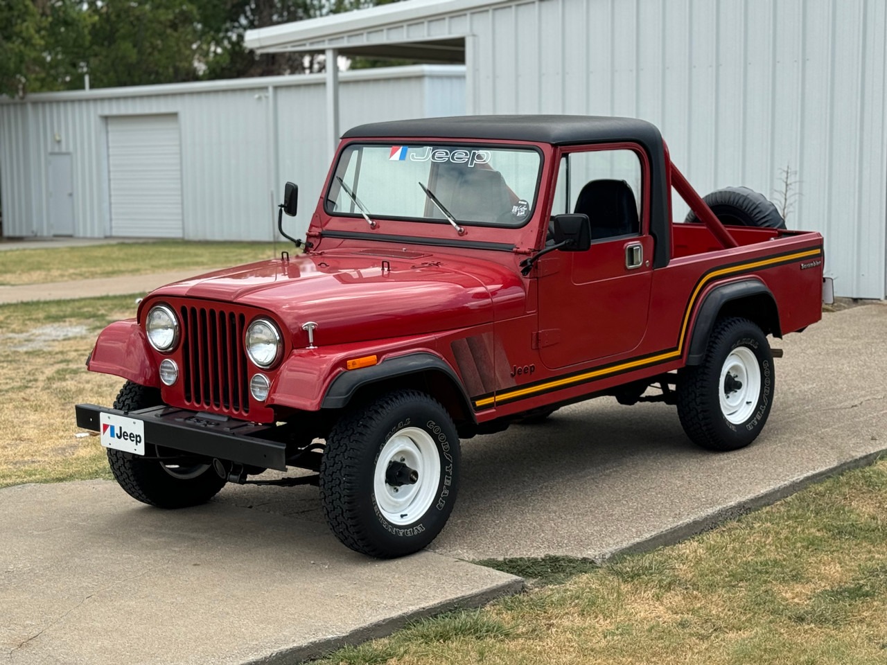 Jeep CJ-8 Scrambler