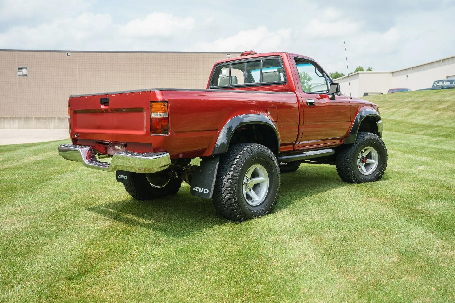 1994 Toyota Pickup DLX