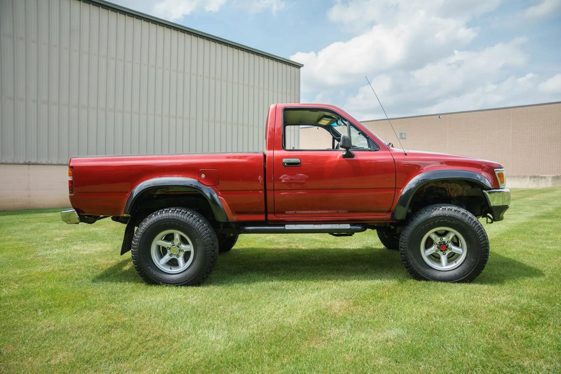 1994 Toyota Pickup DLX