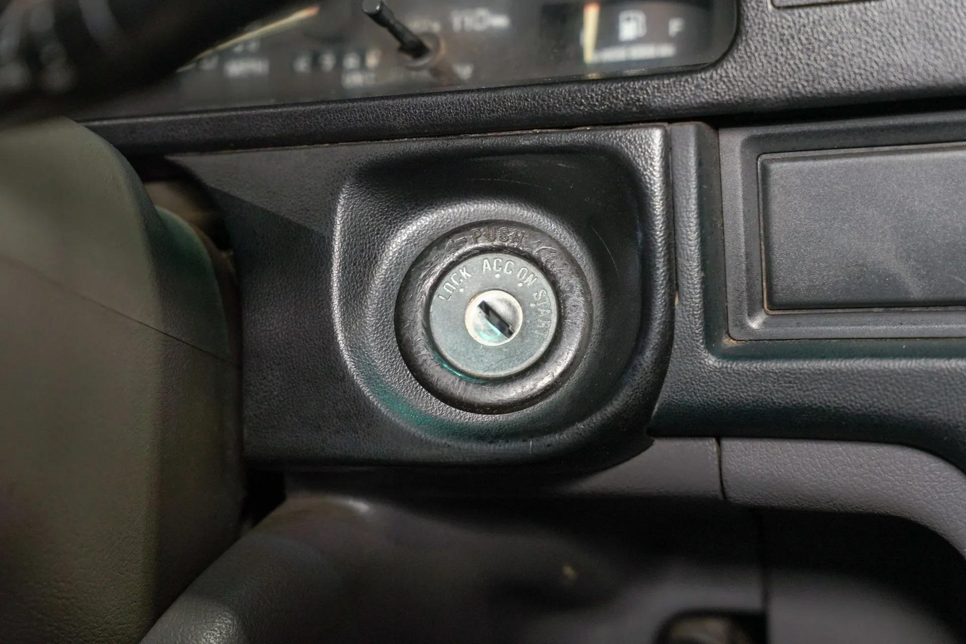 1994 Toyota Pickup DLX