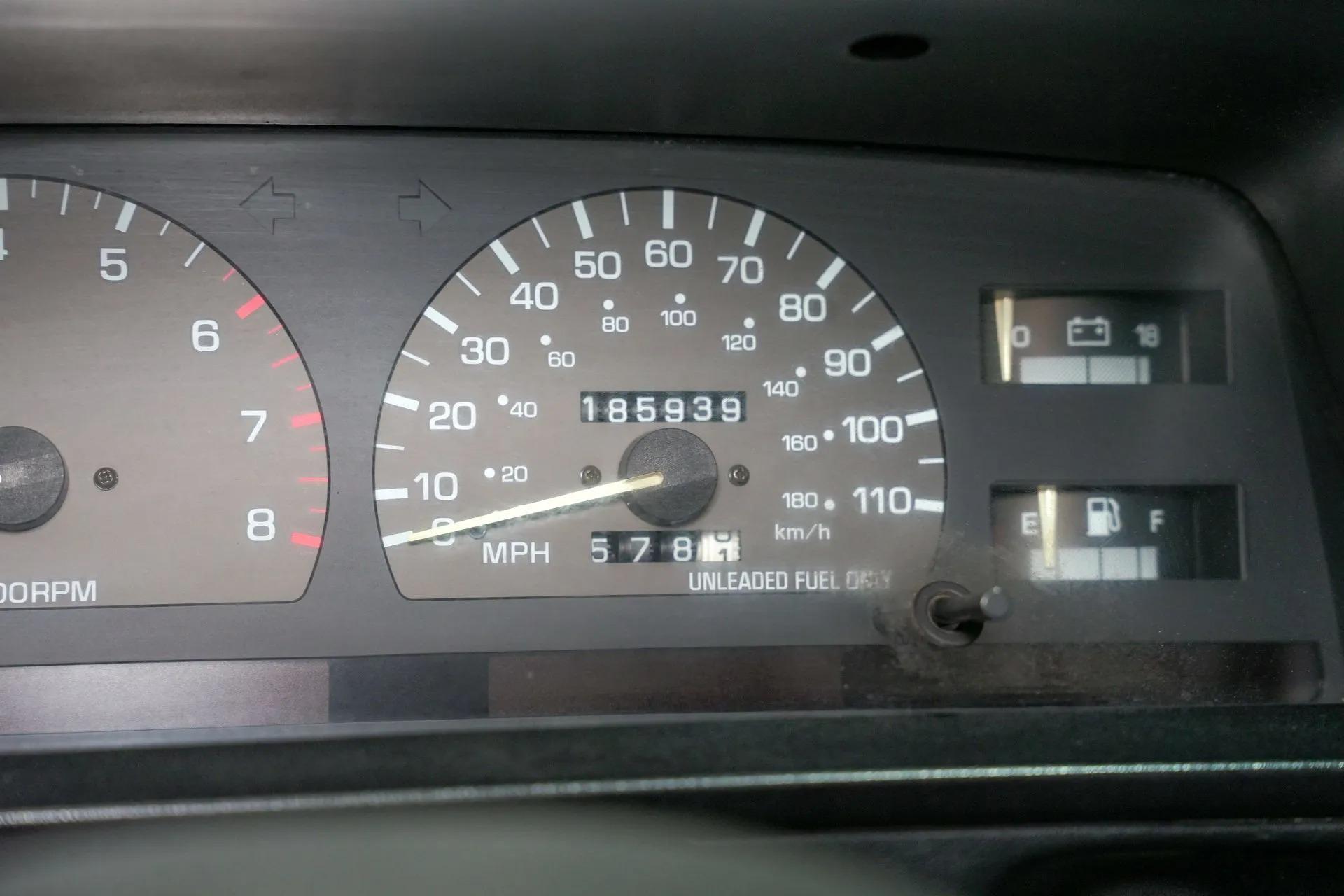 1994 Toyota Pickup DLX