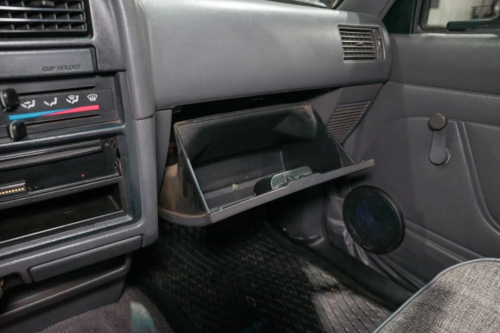 1994 Toyota Pickup DLX