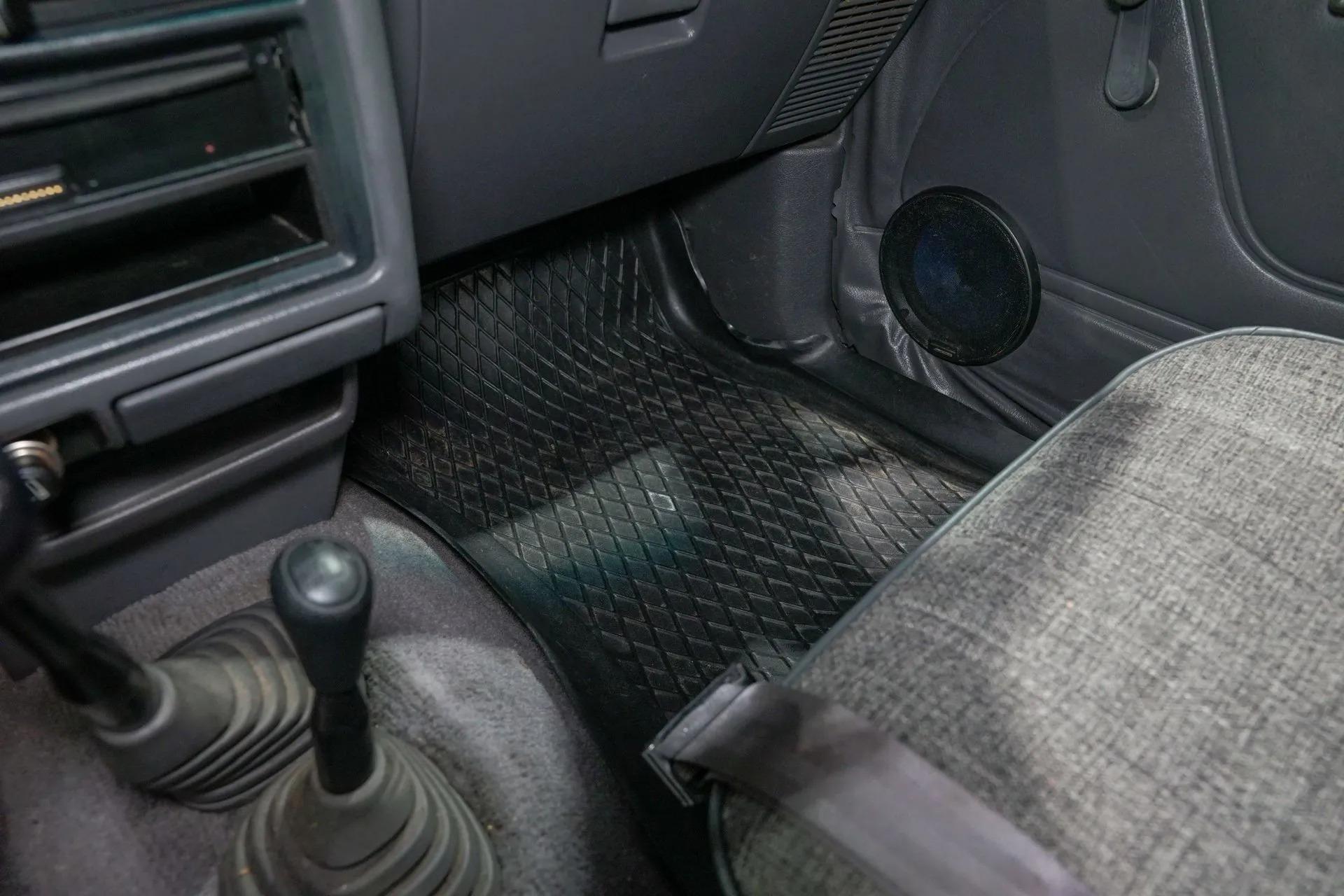 1994 Toyota Pickup DLX