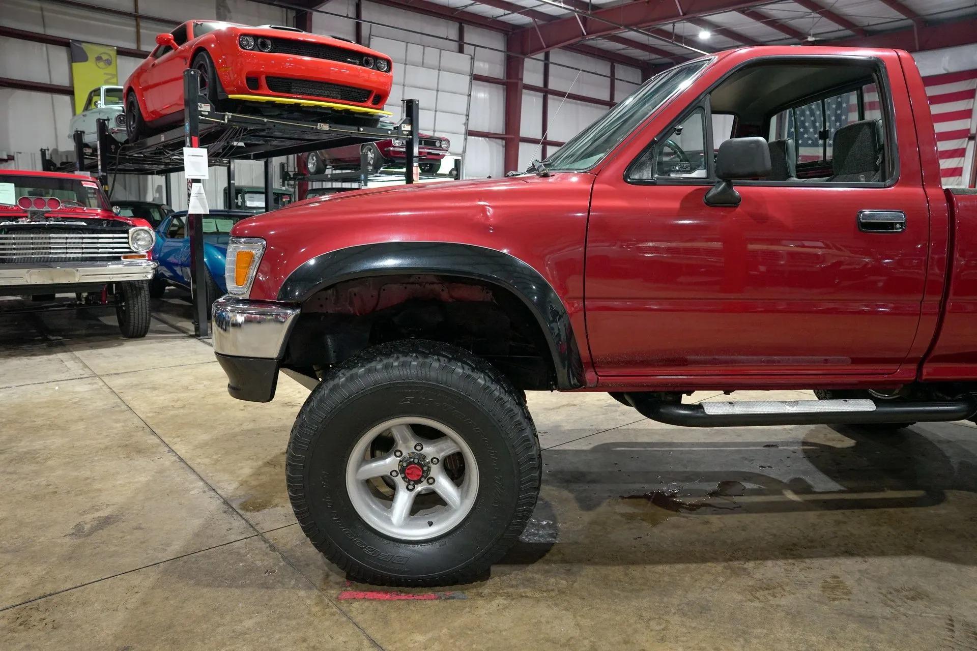 1994 Toyota Pickup DLX - 4